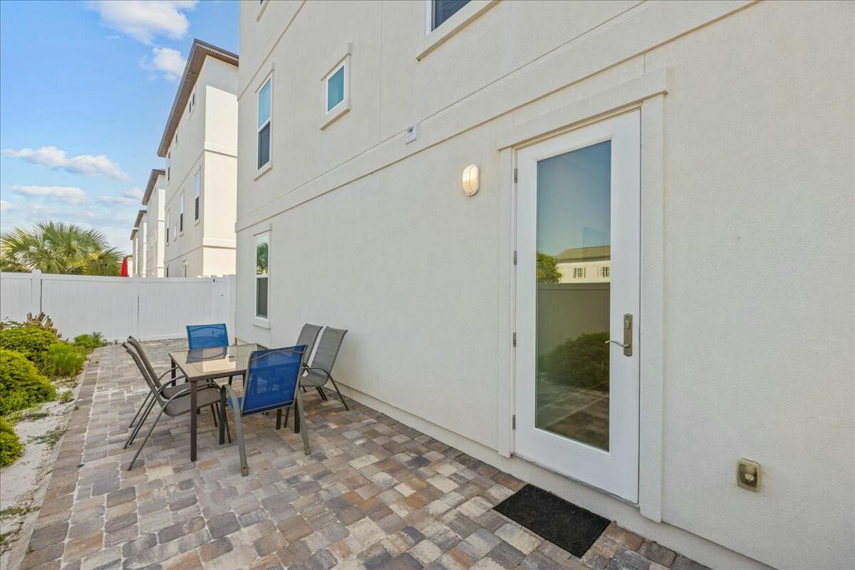 Hidden Palms - Residential