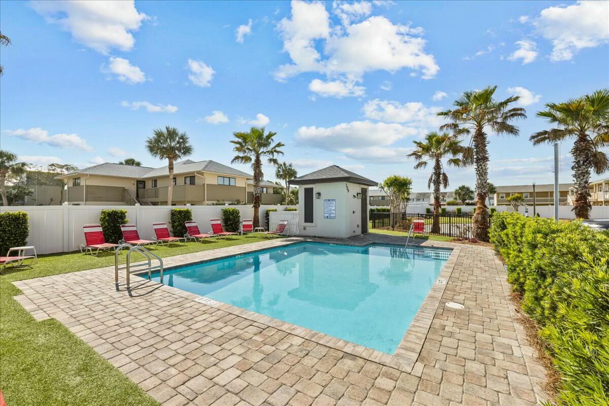 Hidden Palms - Residential