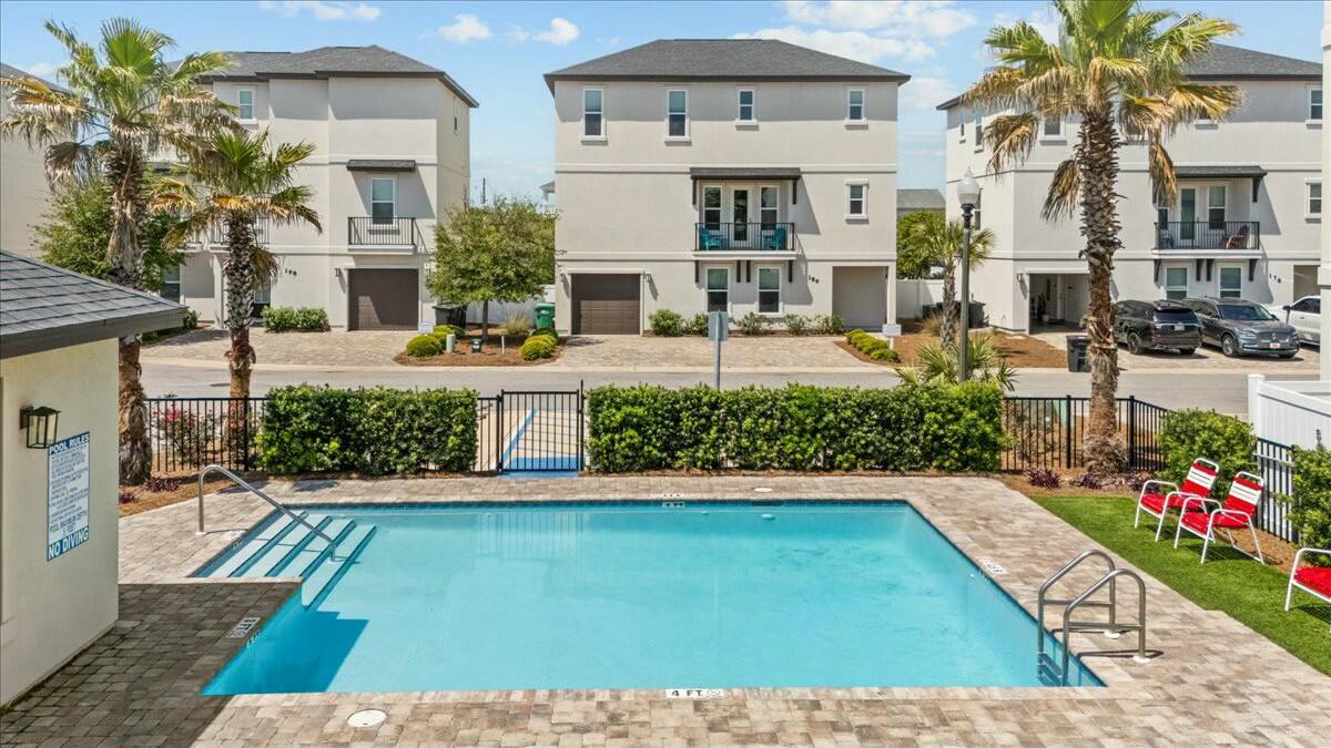 Hidden Palms - Residential