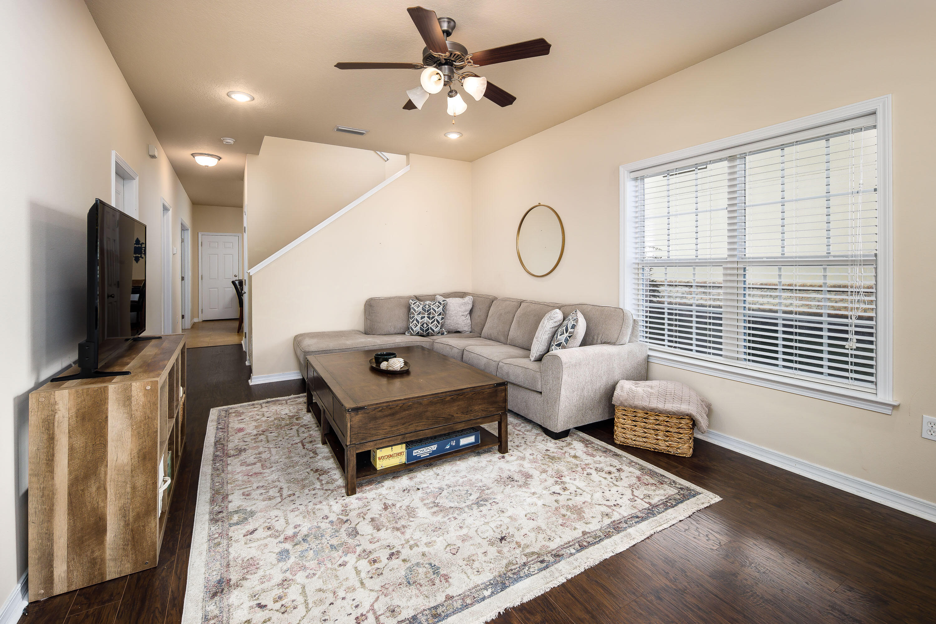 MERIDIAN SQUARE T/H - Residential