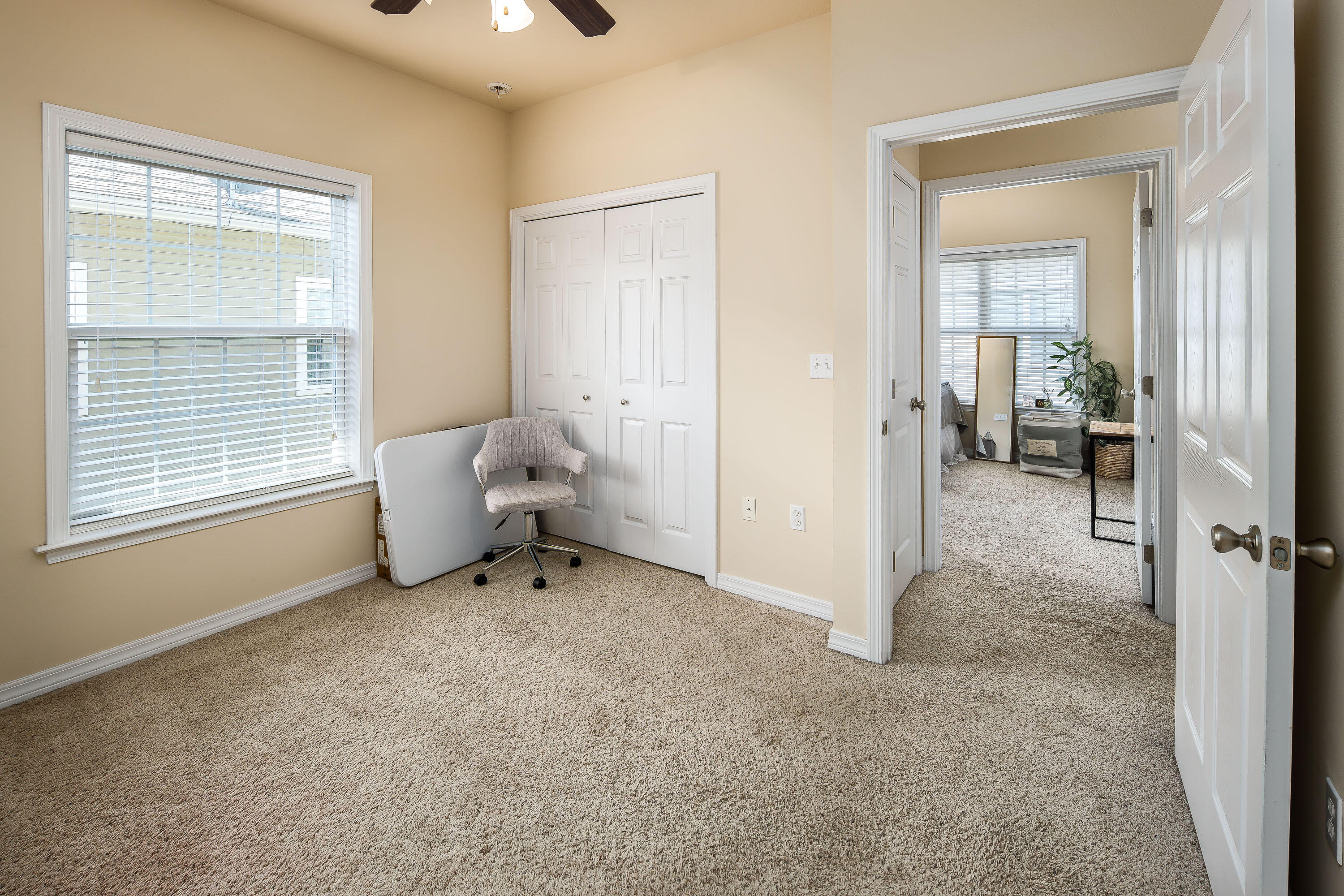 MERIDIAN SQUARE T/H - Residential