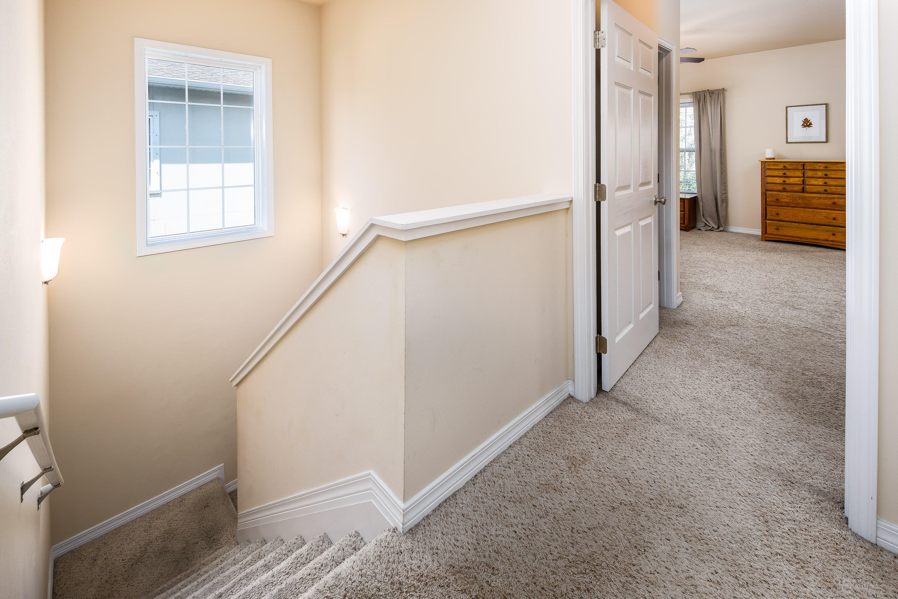 MERIDIAN SQUARE T/H - Residential