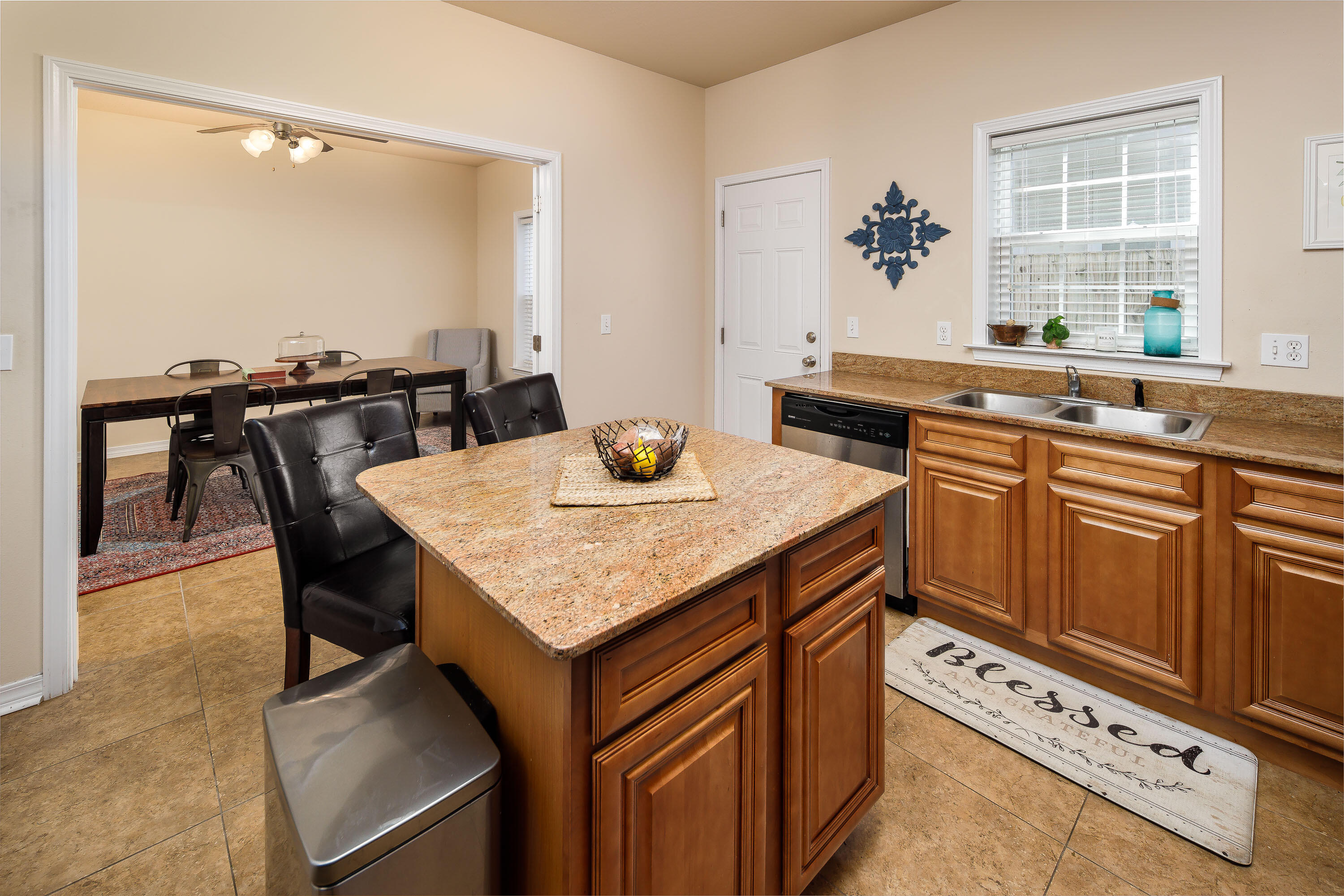 MERIDIAN SQUARE T/H - Residential