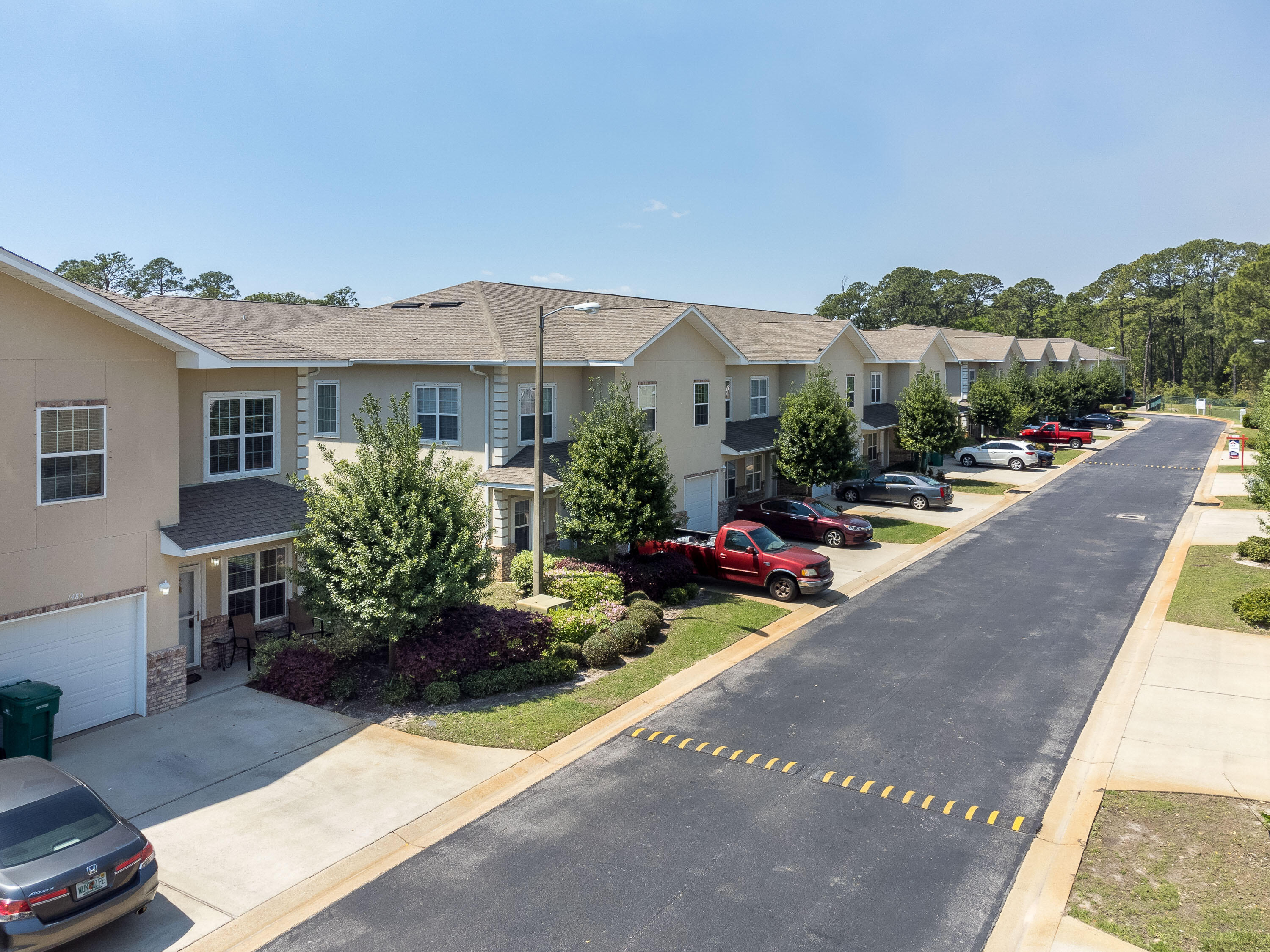 MERIDIAN SQUARE T/H - Residential