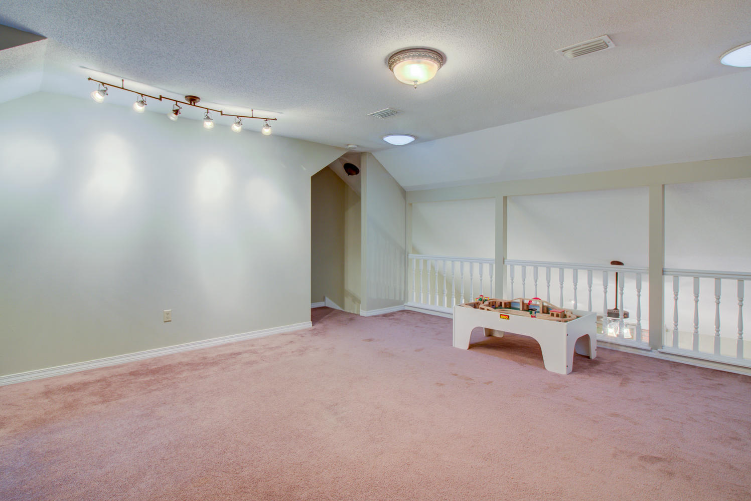 SOUTHWIND PH III UNIT 16 - Residential