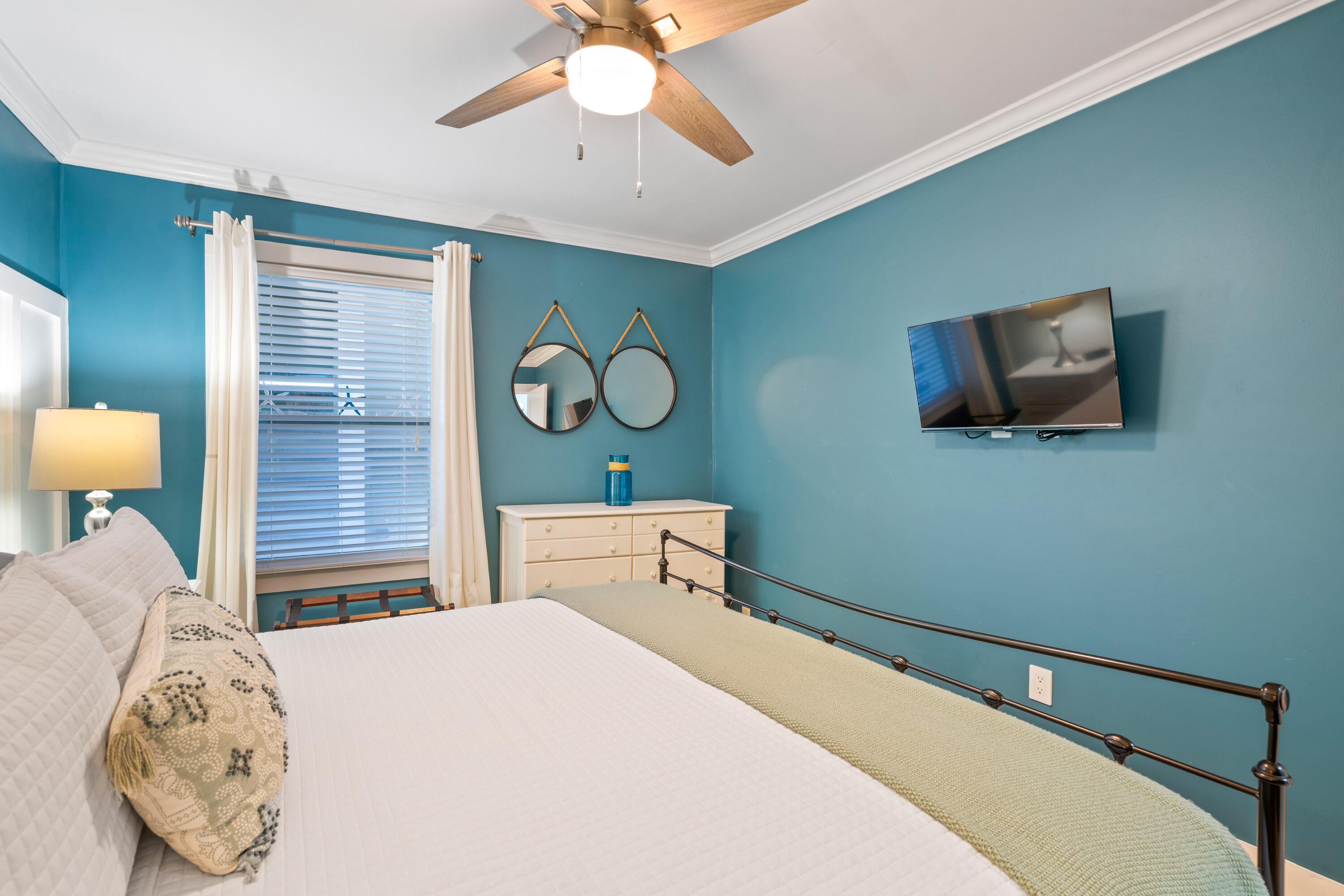 MISTRAL CONDO - Residential