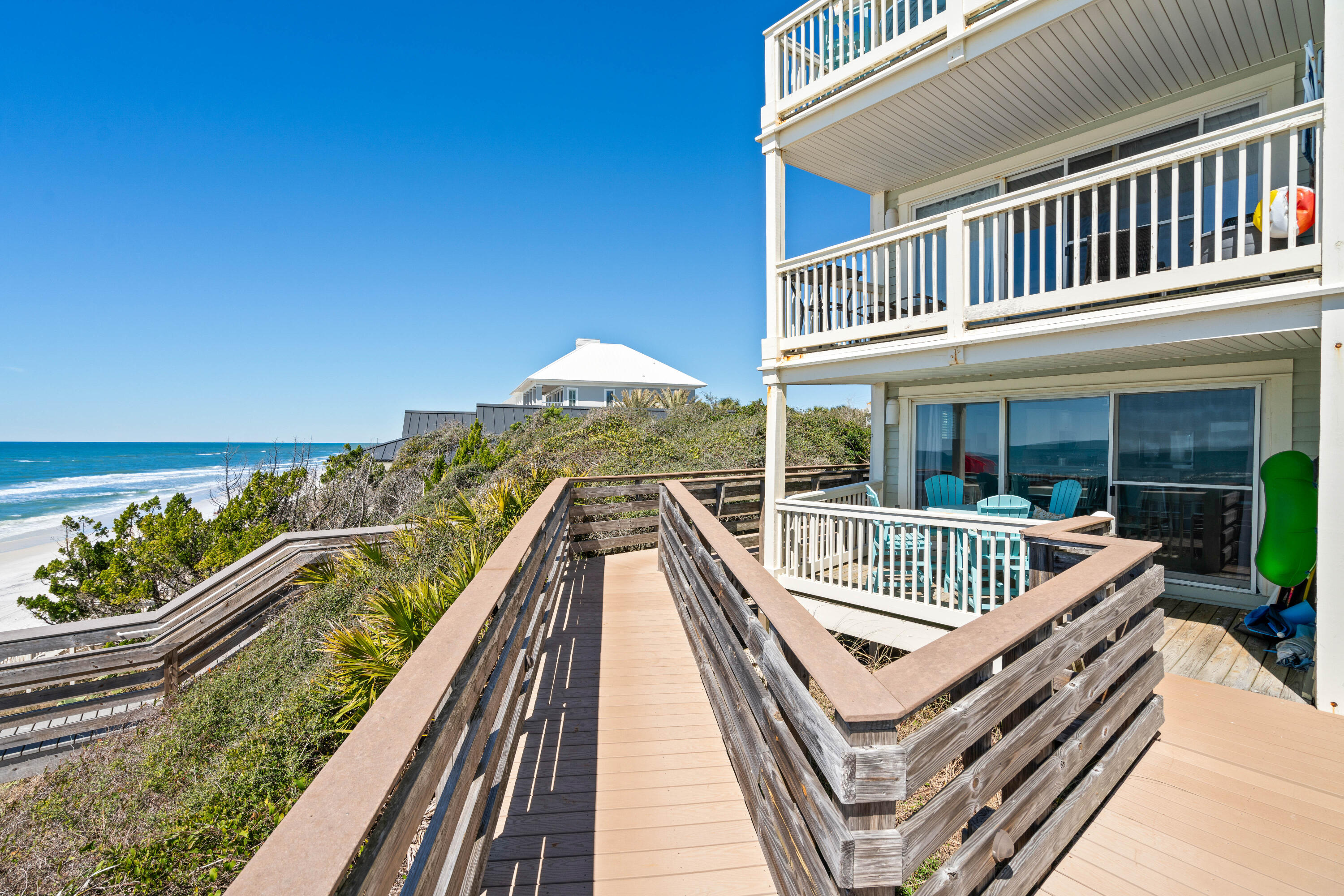 MISTRAL CONDO - Residential
