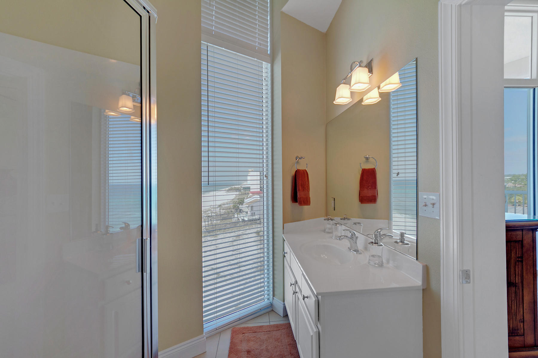 PALAZZO CONDOMINIUM - Residential