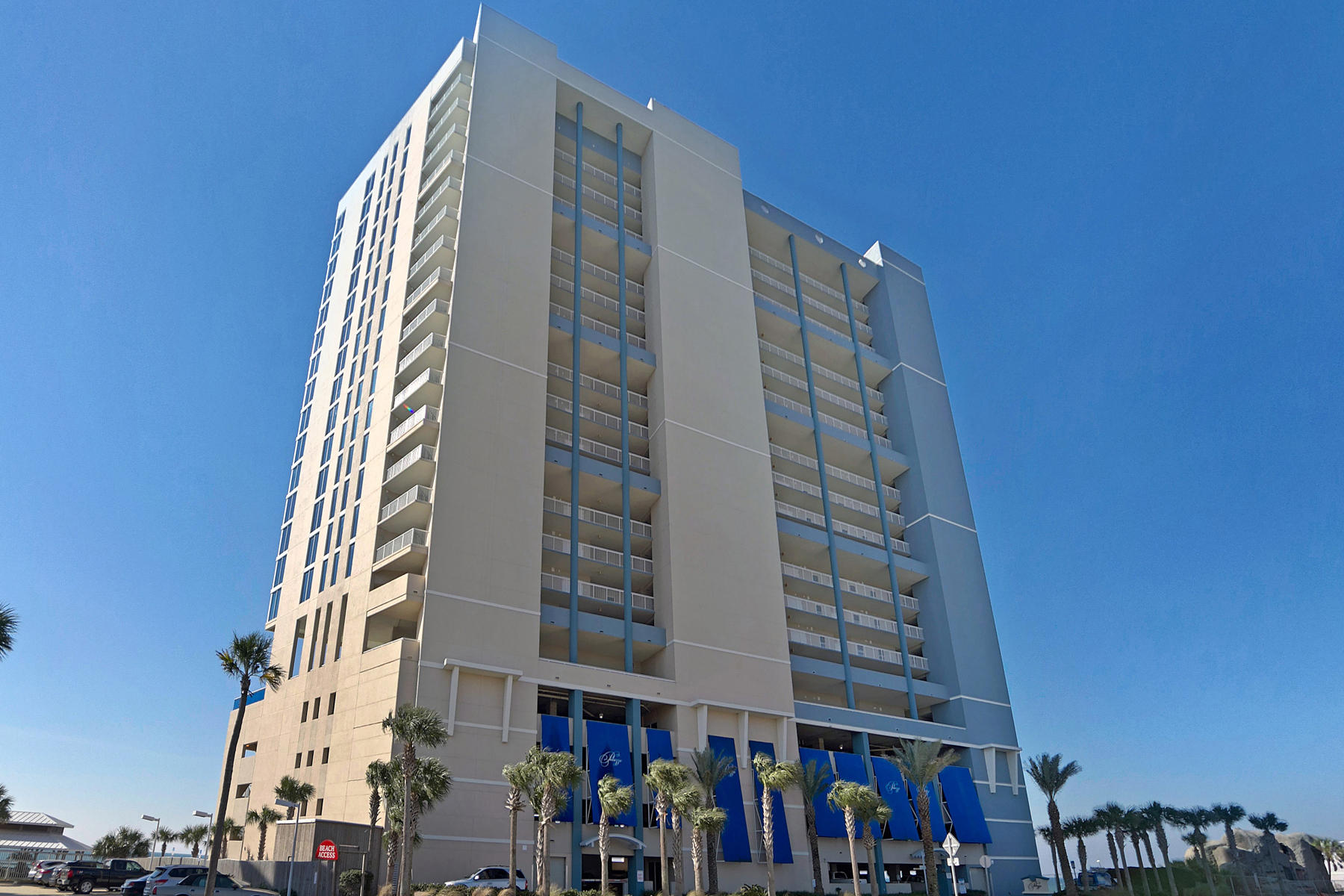 PALAZZO CONDOMINIUM - Residential