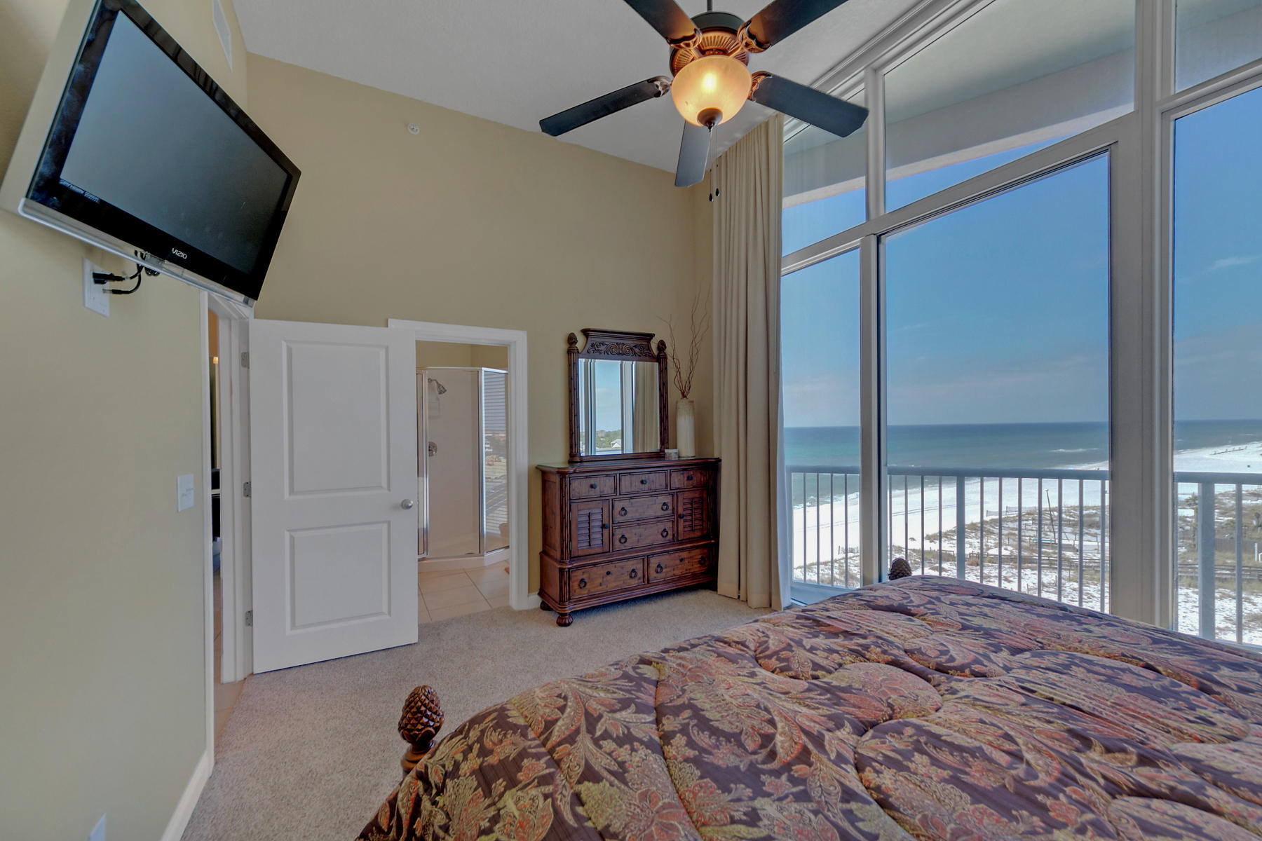 PALAZZO CONDOMINIUM - Residential