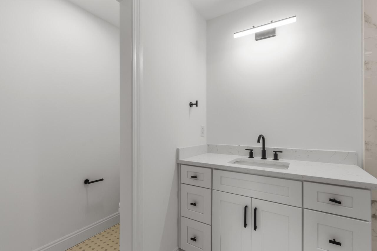 QUAIL RIDGE ESTATES LAKES - Residential