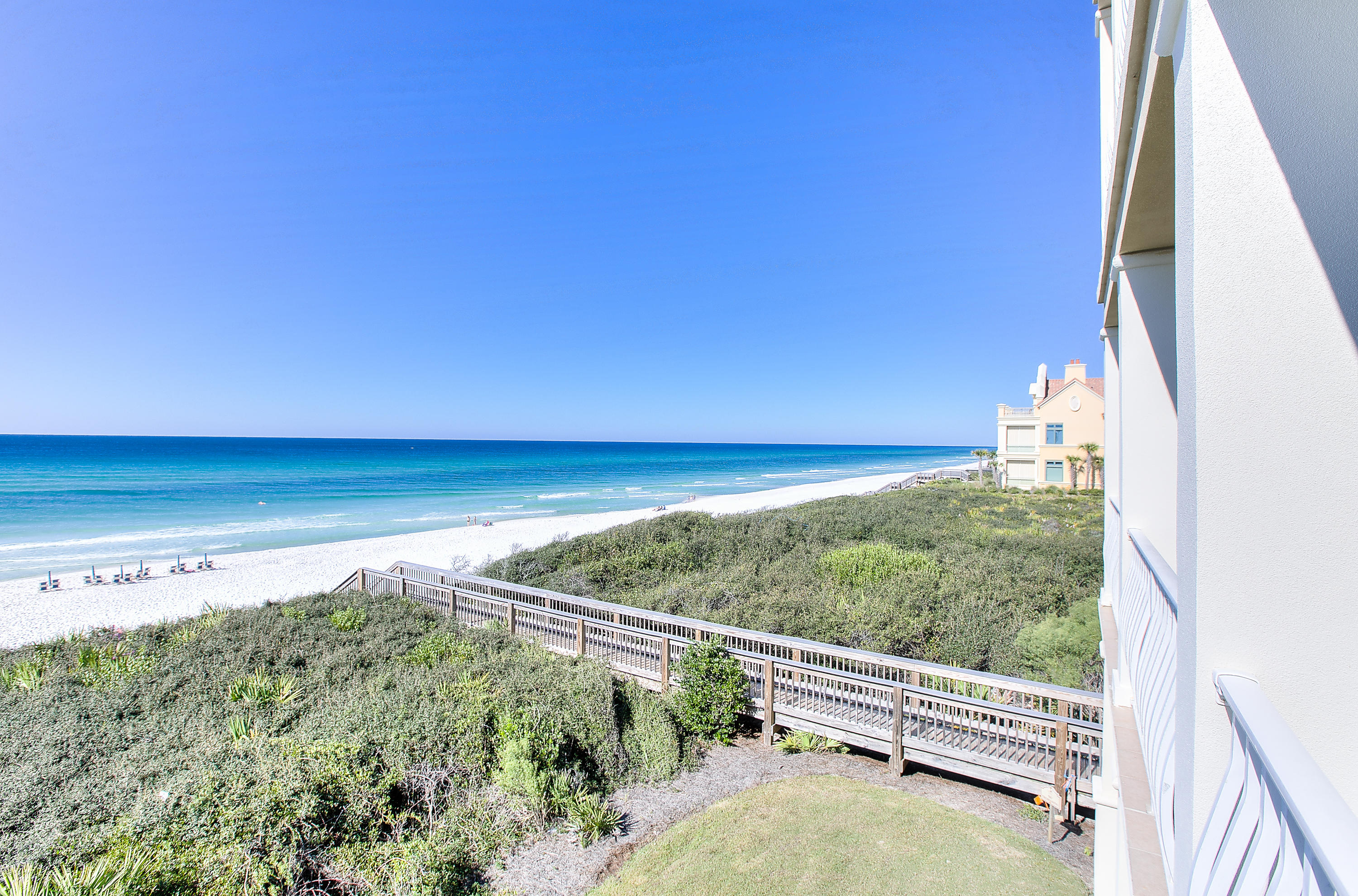 VILLAS AT SUNSET BEACH - Residential