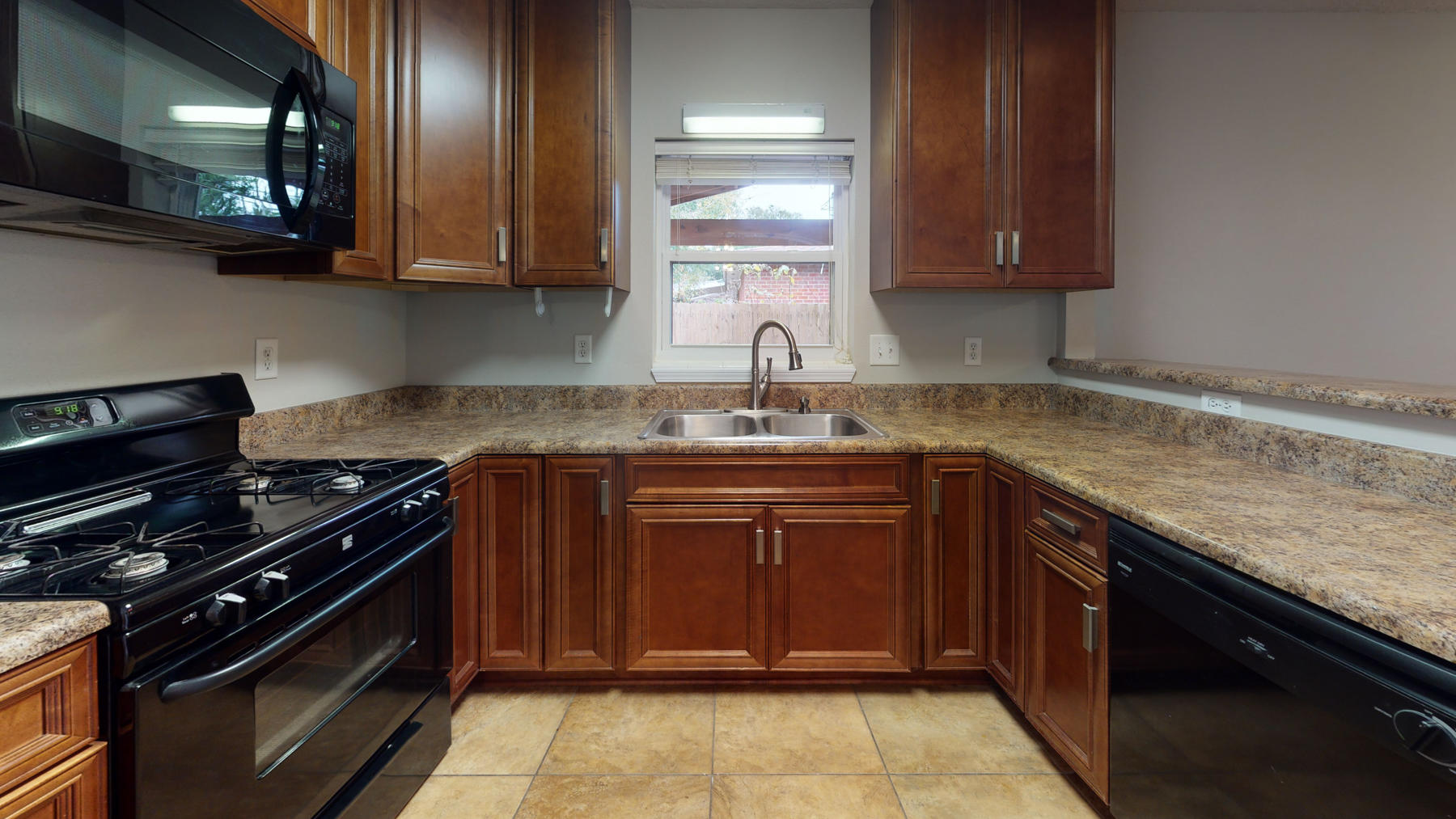 WINTHROP PLACE - Residential