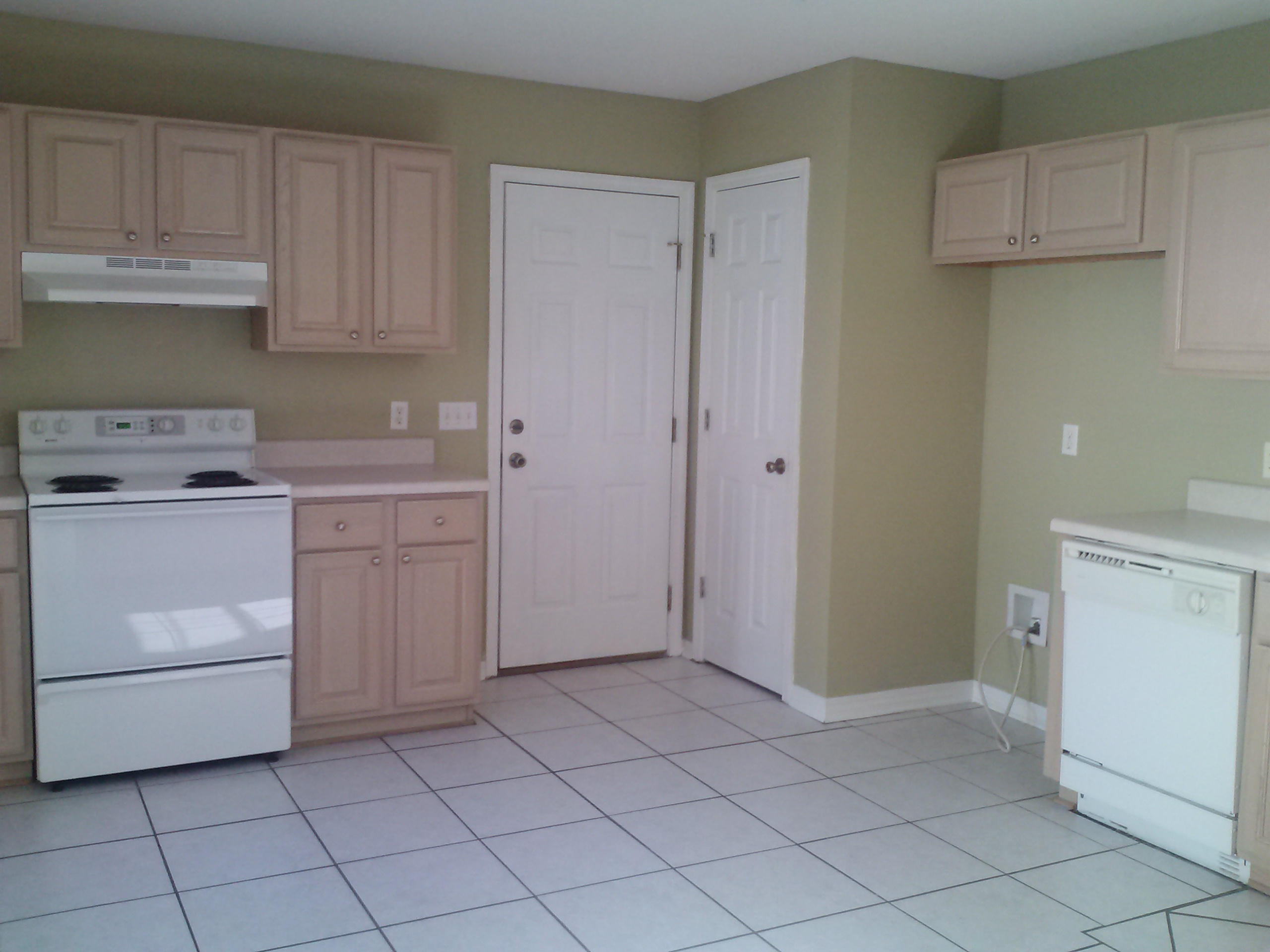 LIGHTHOUSE POINTE - Residential