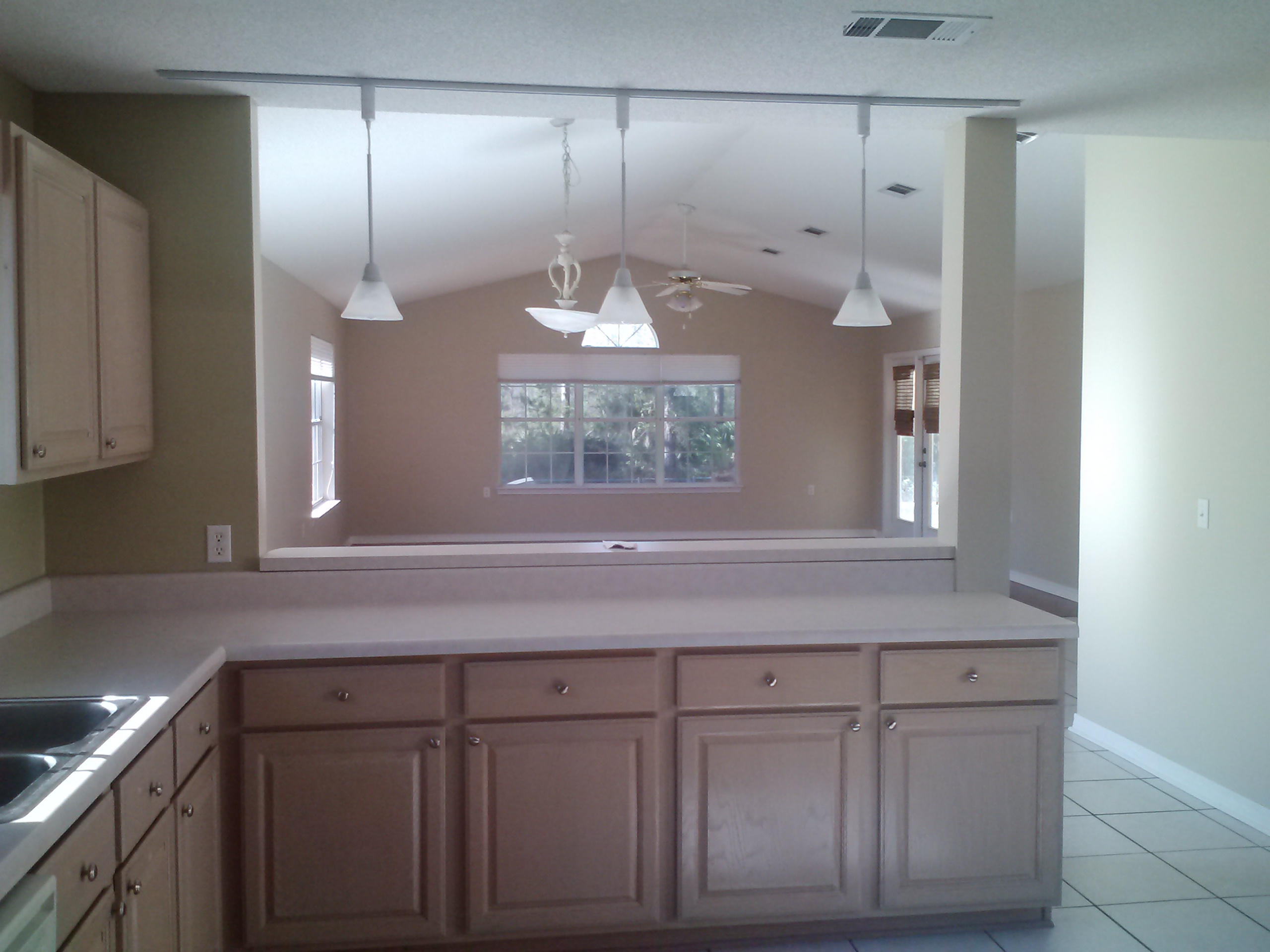 LIGHTHOUSE POINTE - Residential