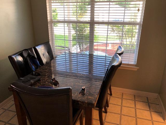 HARLAN SQUARES/D LOT 1 BLK B - Residential