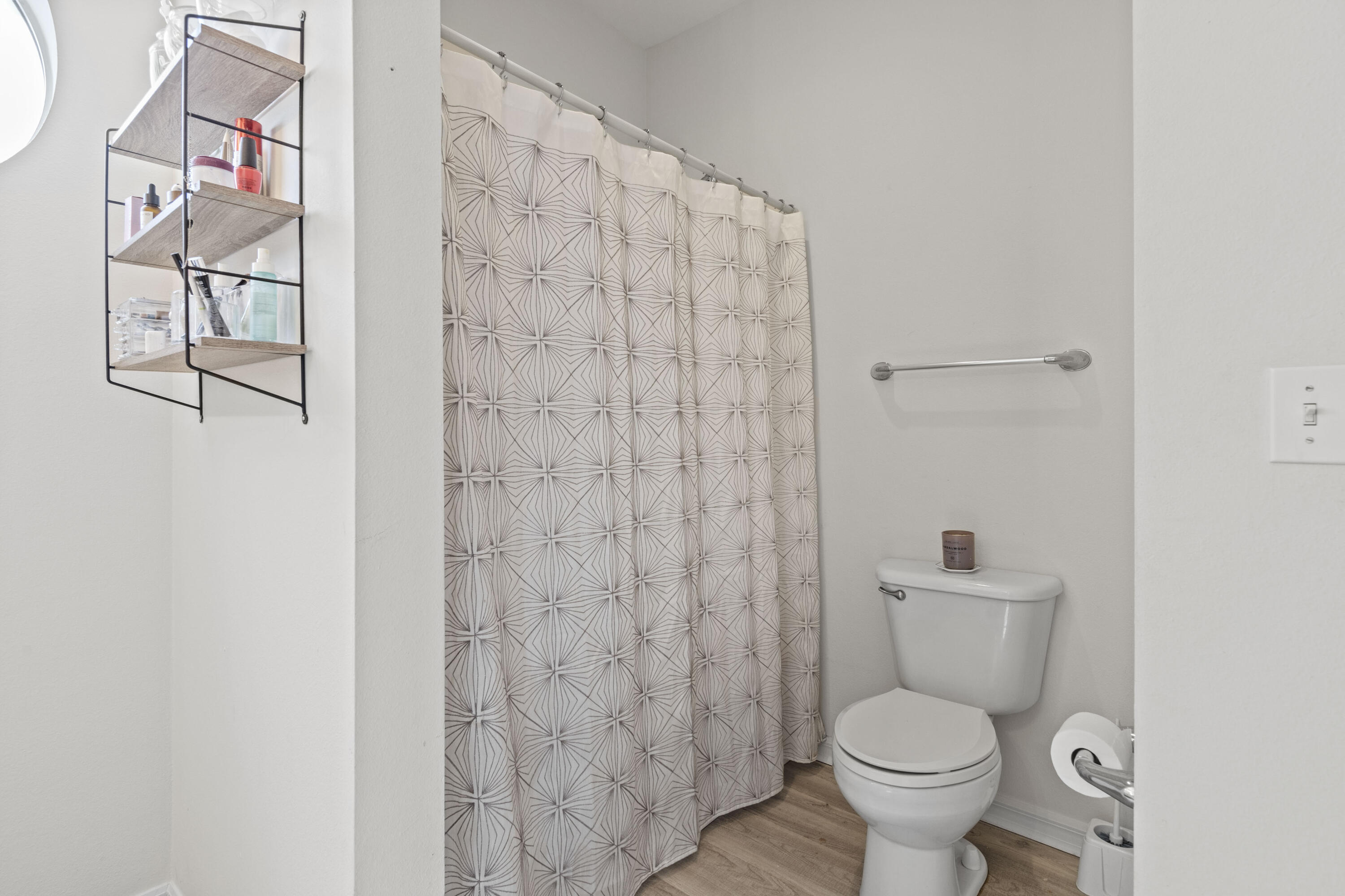 BEACH POINTE T/H - Residential