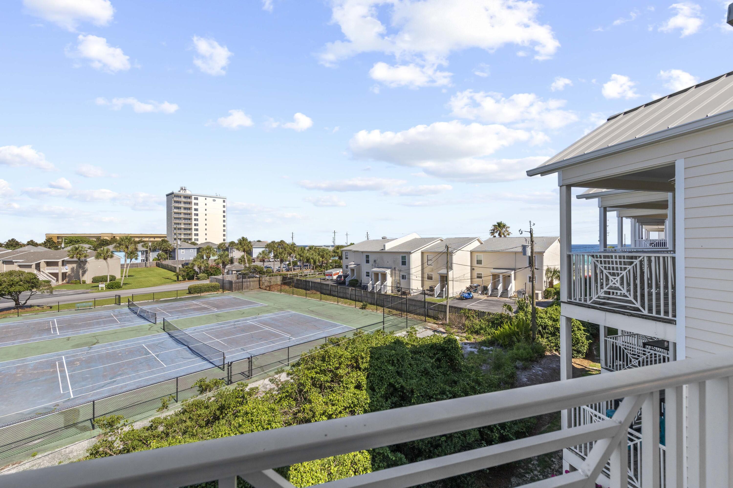 BEACH POINTE T/H - Residential