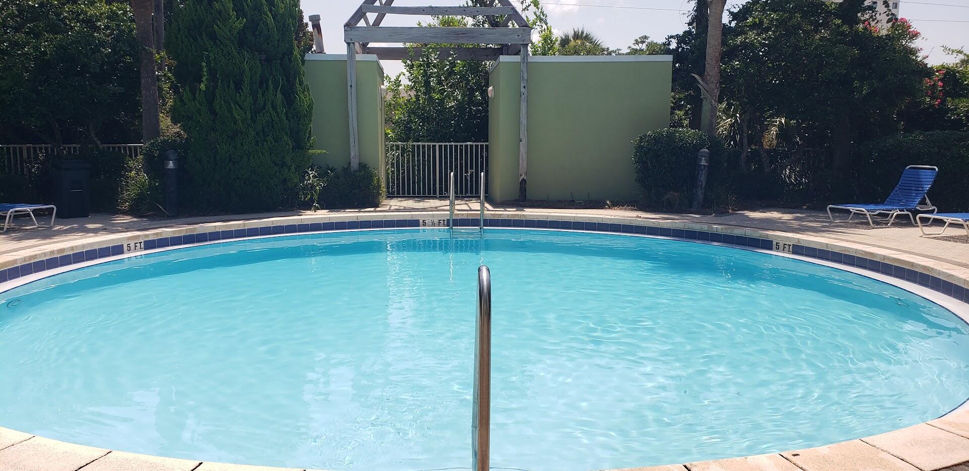 BEACH POINTE T/H - Residential