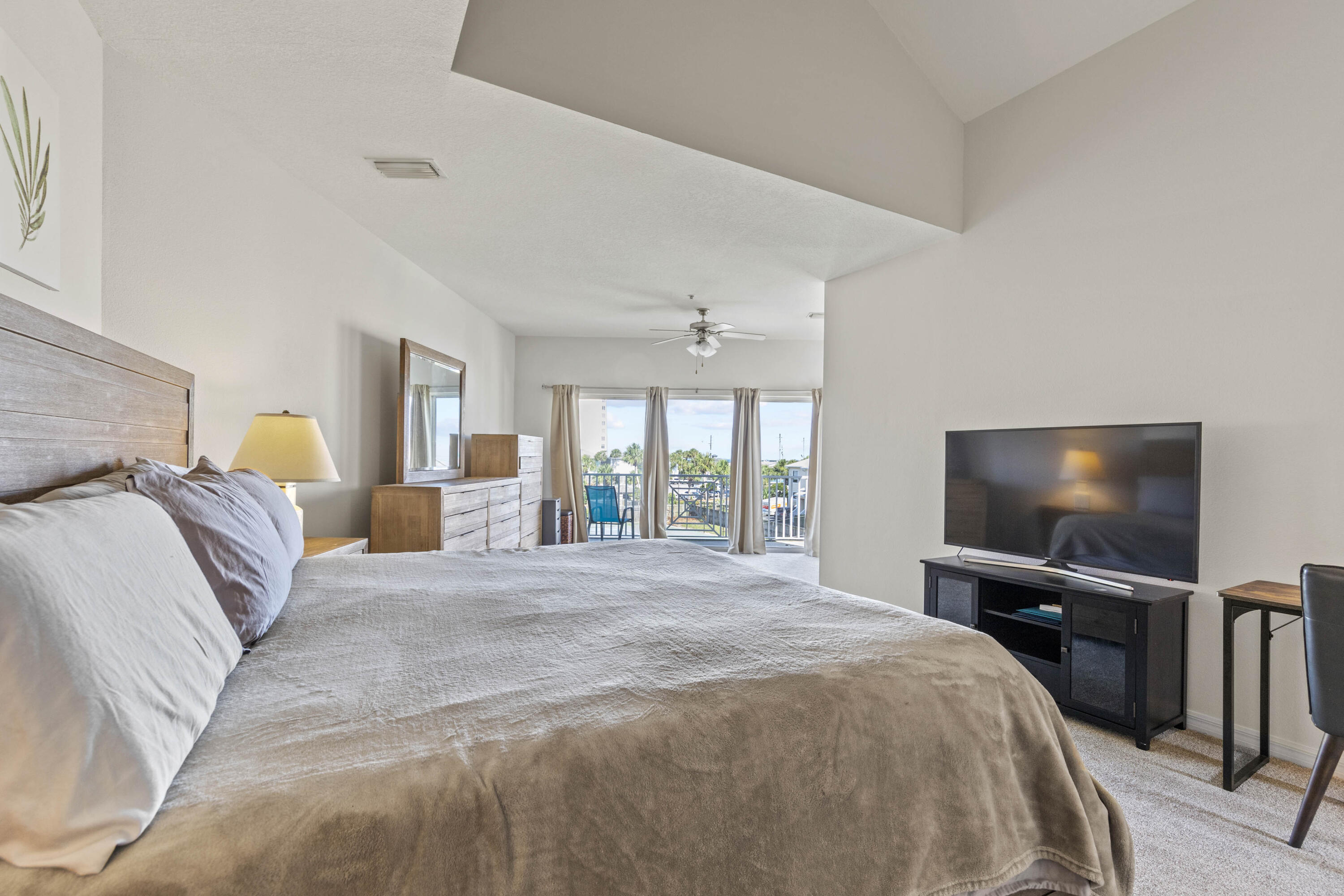 BEACH POINTE T/H - Residential