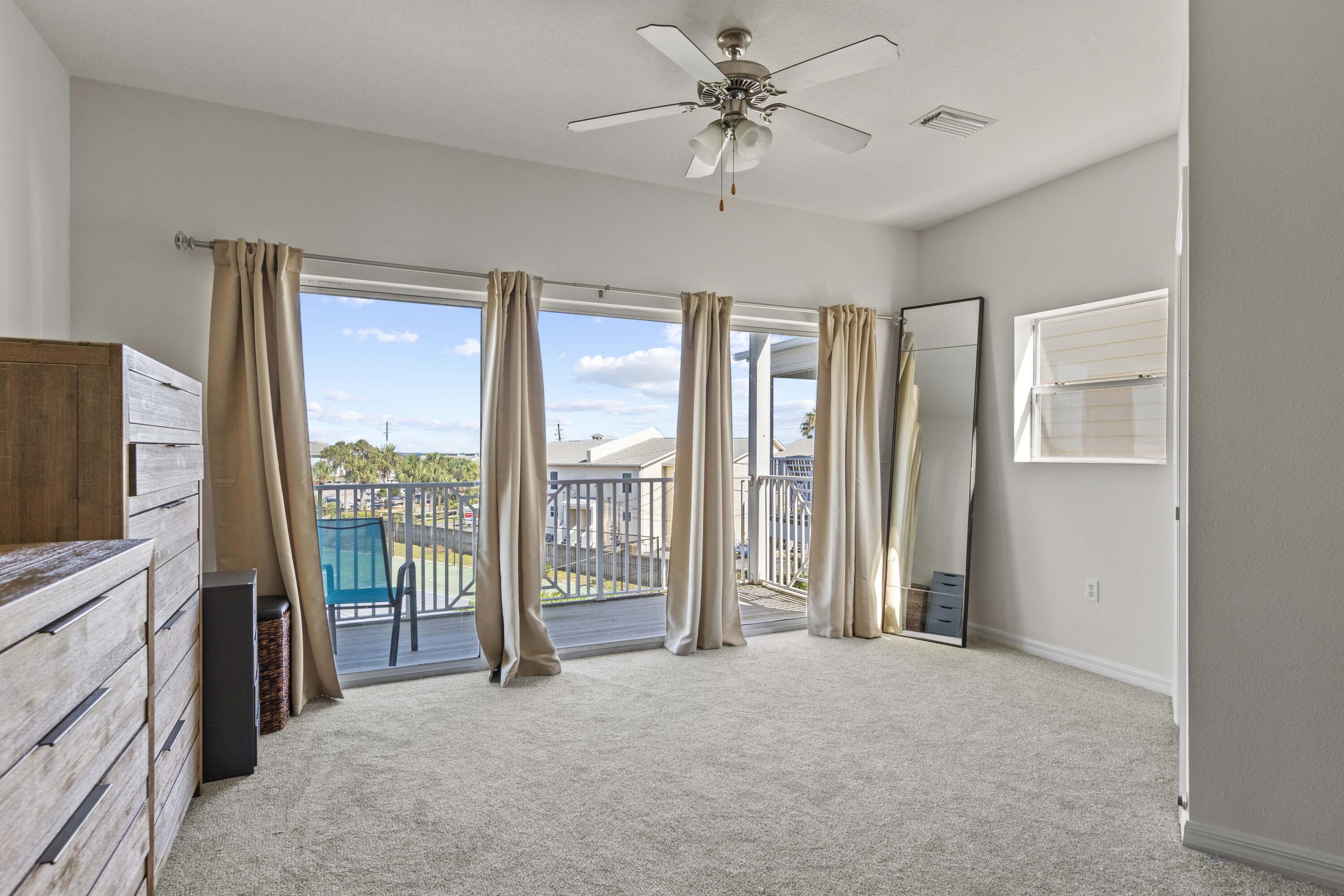 BEACH POINTE T/H - Residential