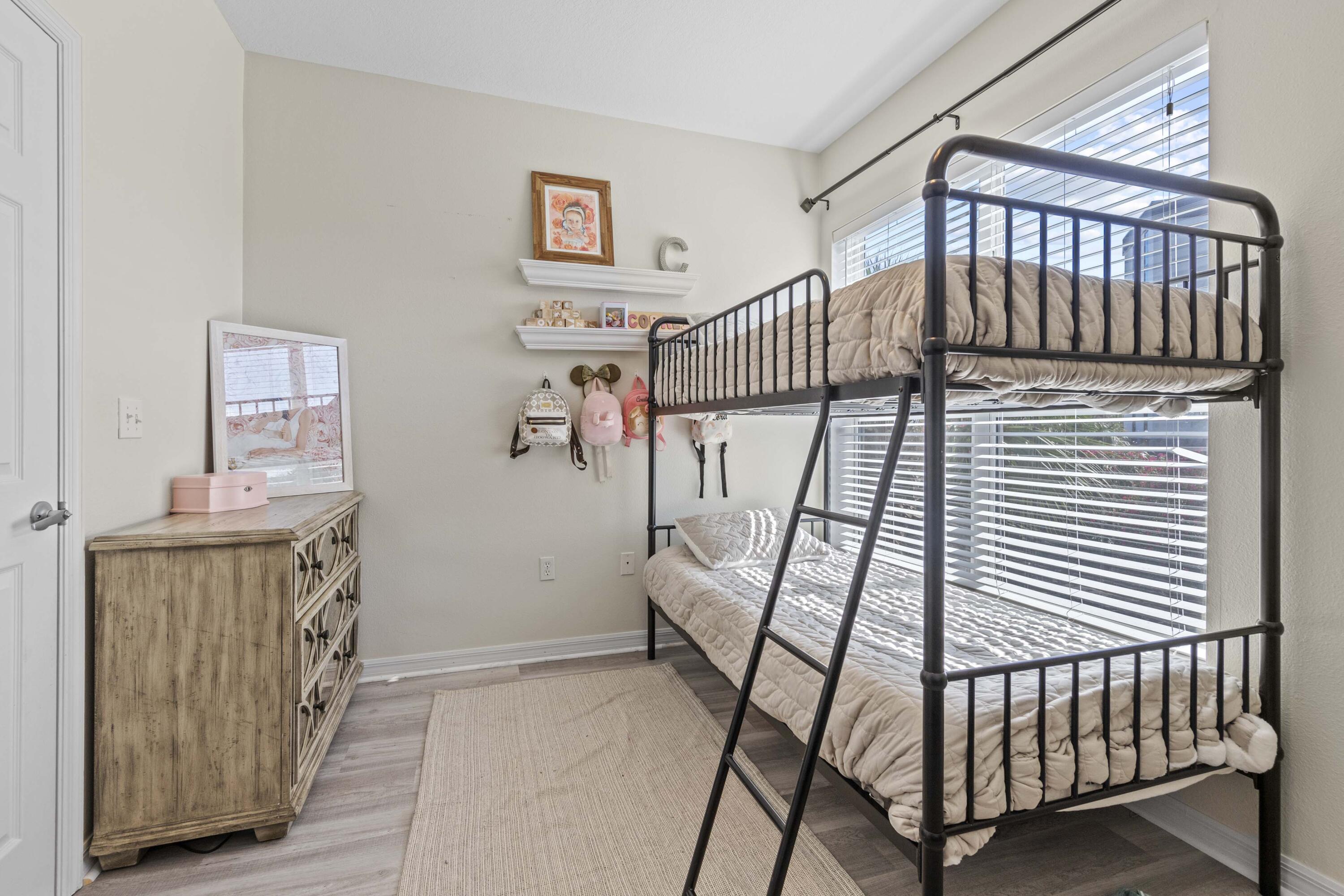 BEACH POINTE T/H - Residential