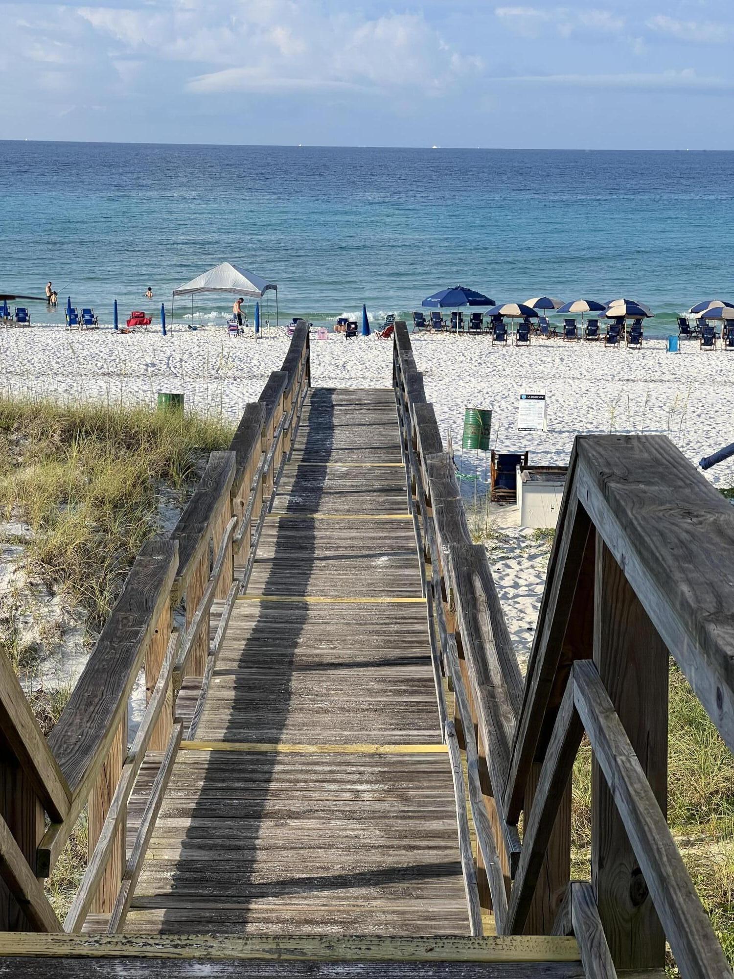 BEACH POINTE T/H - Residential