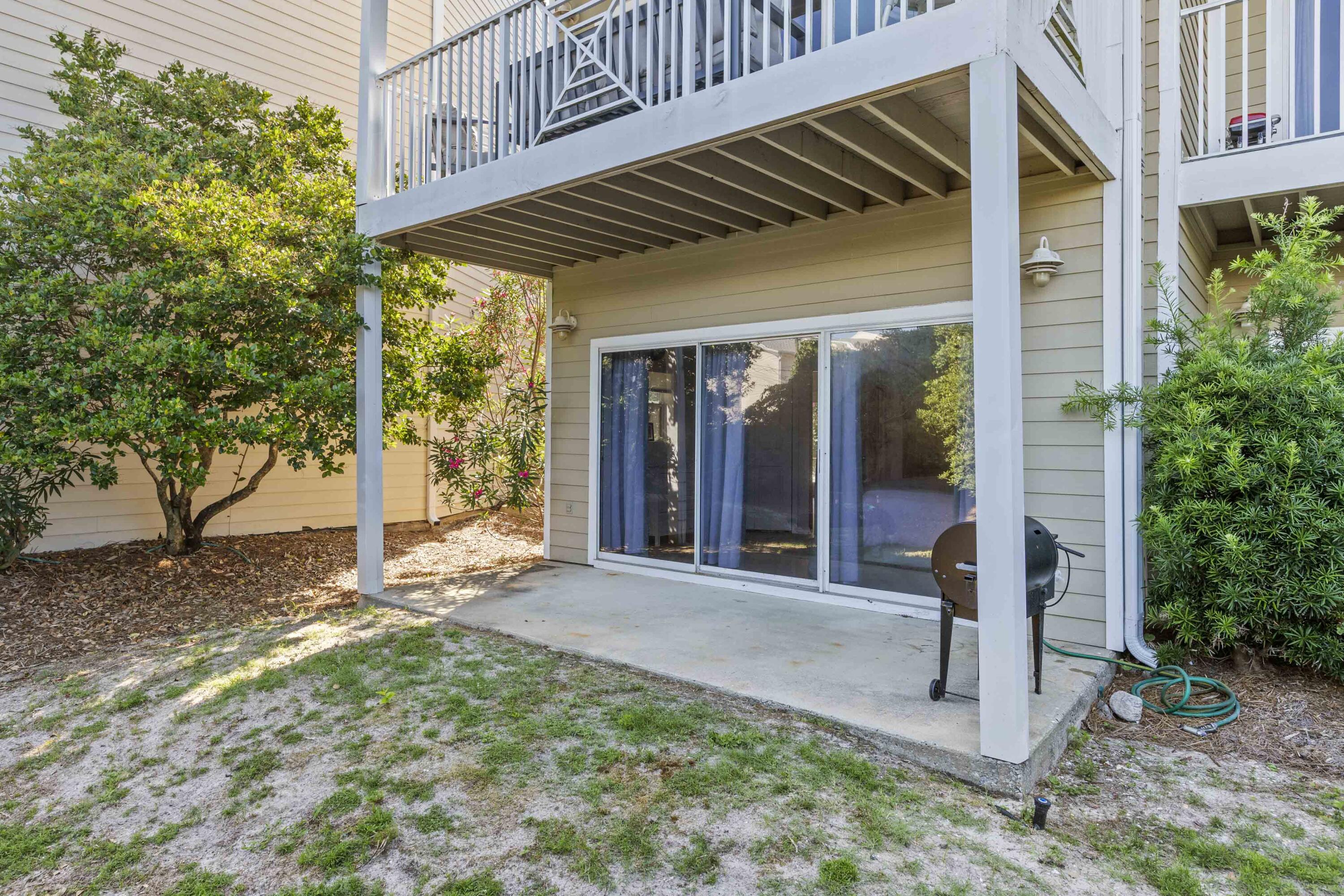 BEACH POINTE T/H - Residential