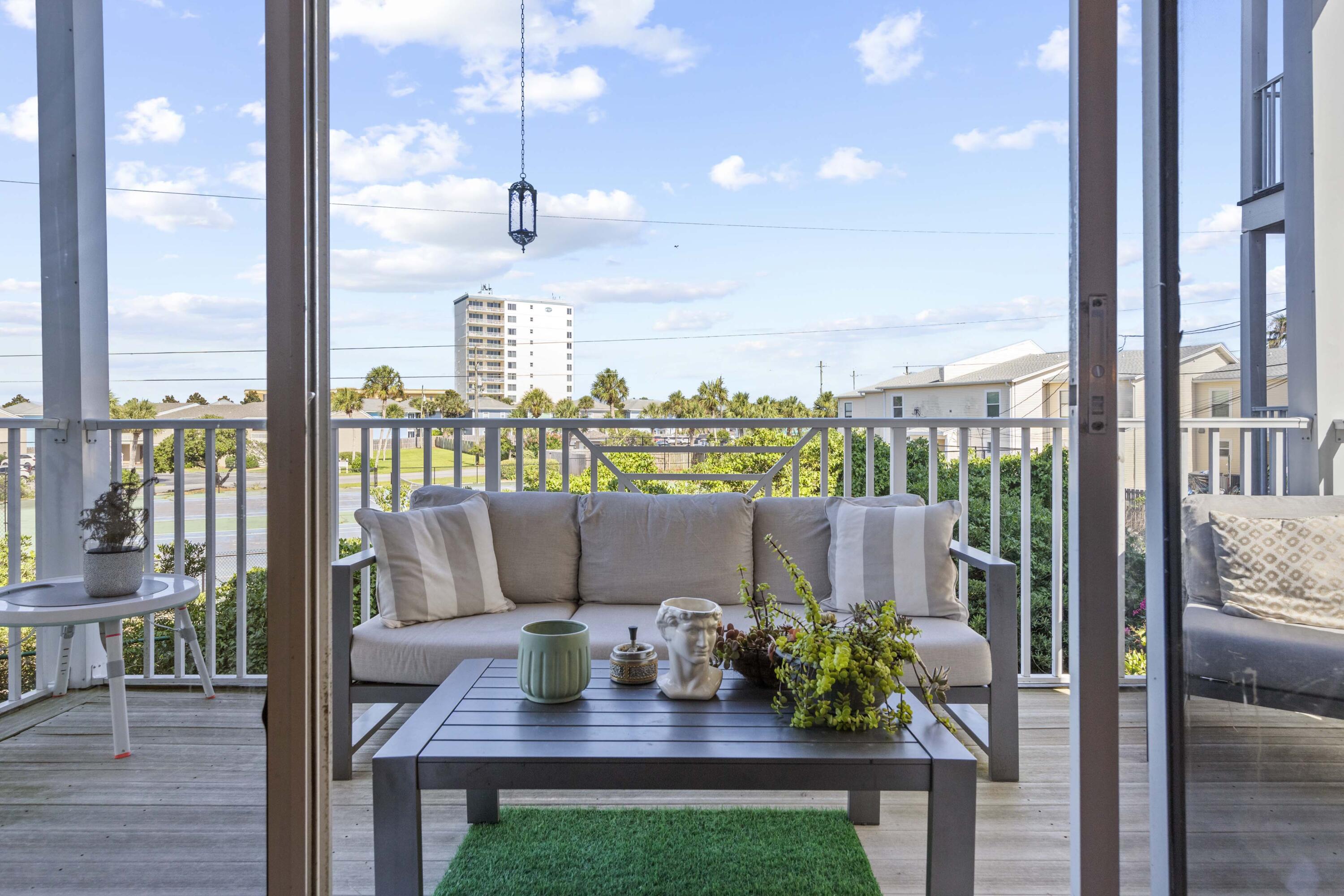 BEACH POINTE T/H - Residential