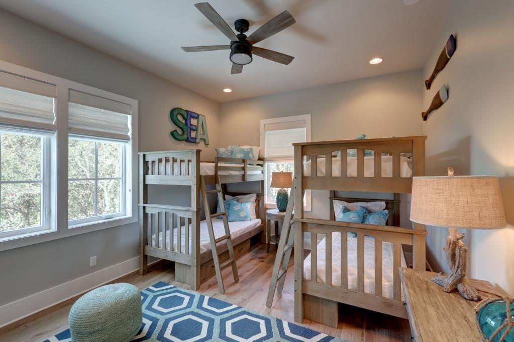 BLUE MOUNTAIN BEACH - Residential