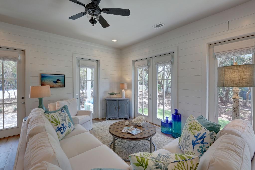 BLUE MOUNTAIN BEACH - Residential
