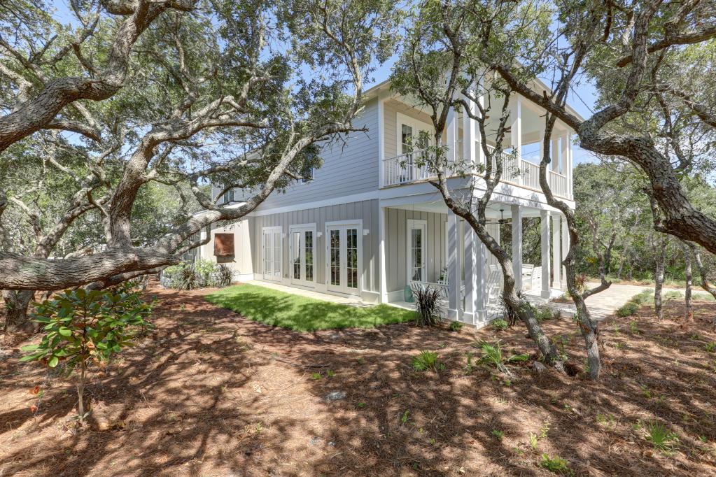 BLUE MOUNTAIN BEACH - Residential