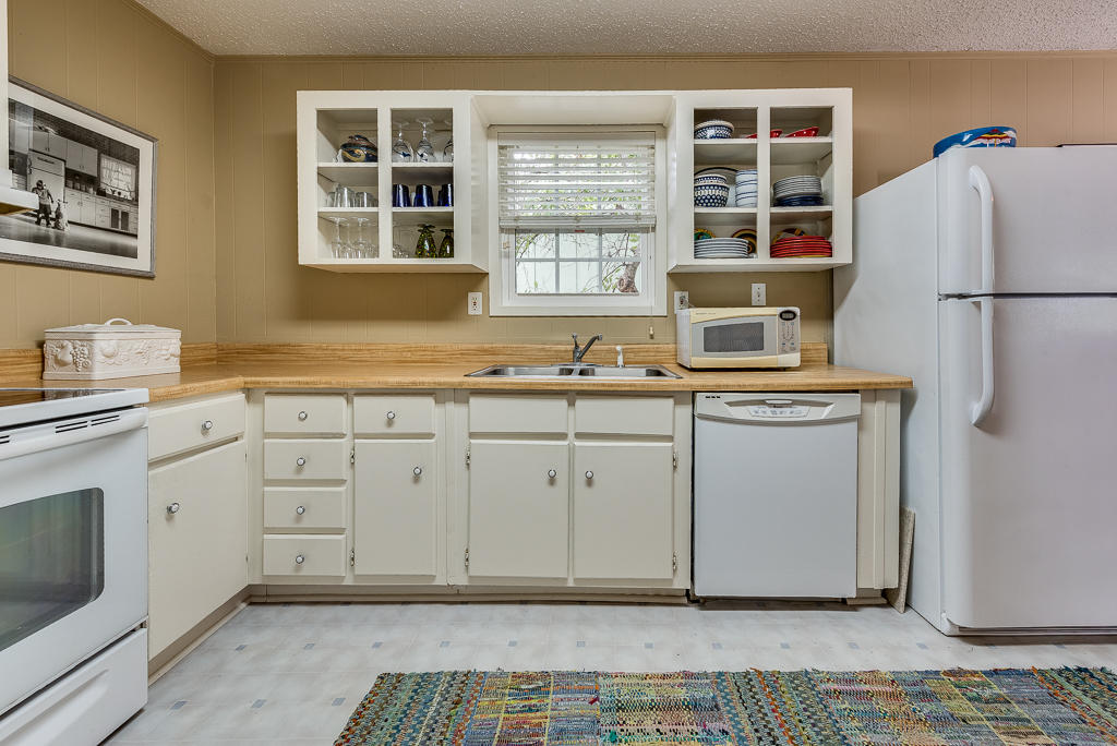 SEAGROVE 1ST ADDN - Residential