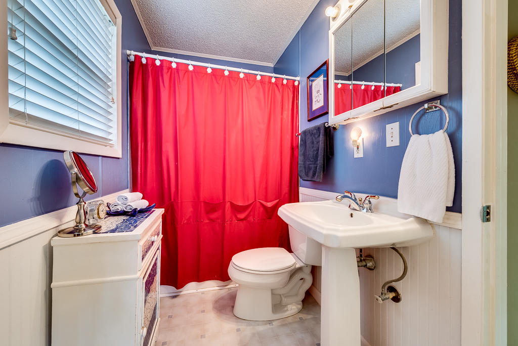 SEAGROVE 1ST ADDN - Residential