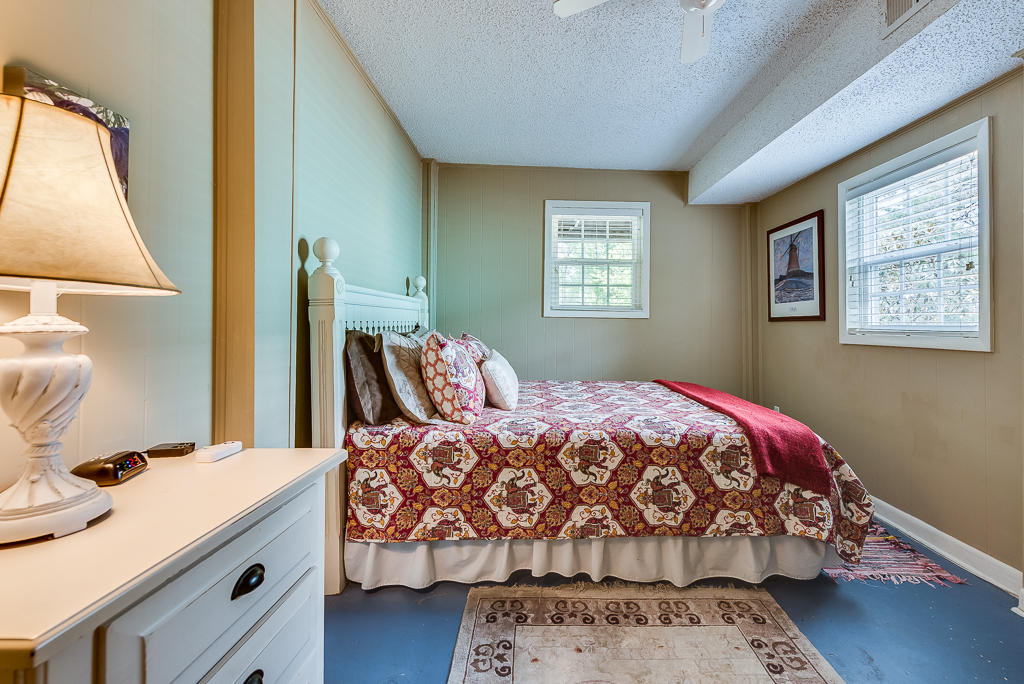 SEAGROVE 1ST ADDN - Residential