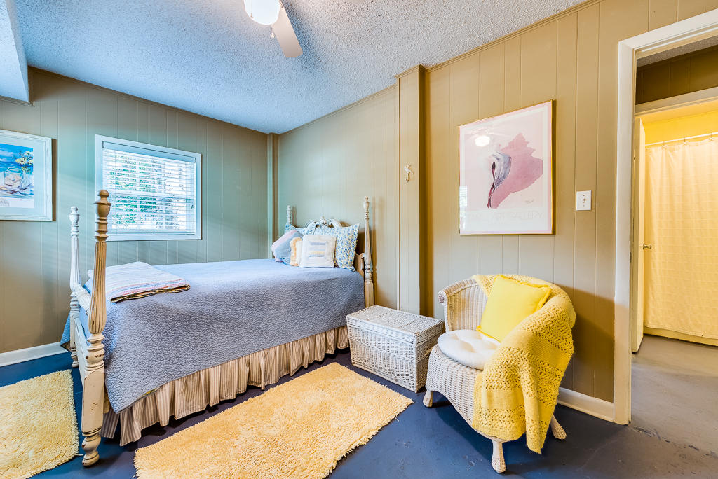 SEAGROVE 1ST ADDN - Residential