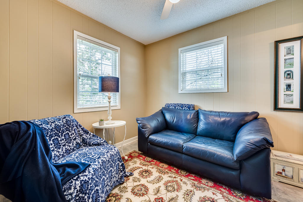 SEAGROVE 1ST ADDN - Residential