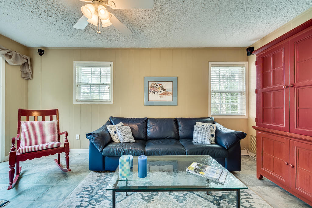 SEAGROVE 1ST ADDN - Residential