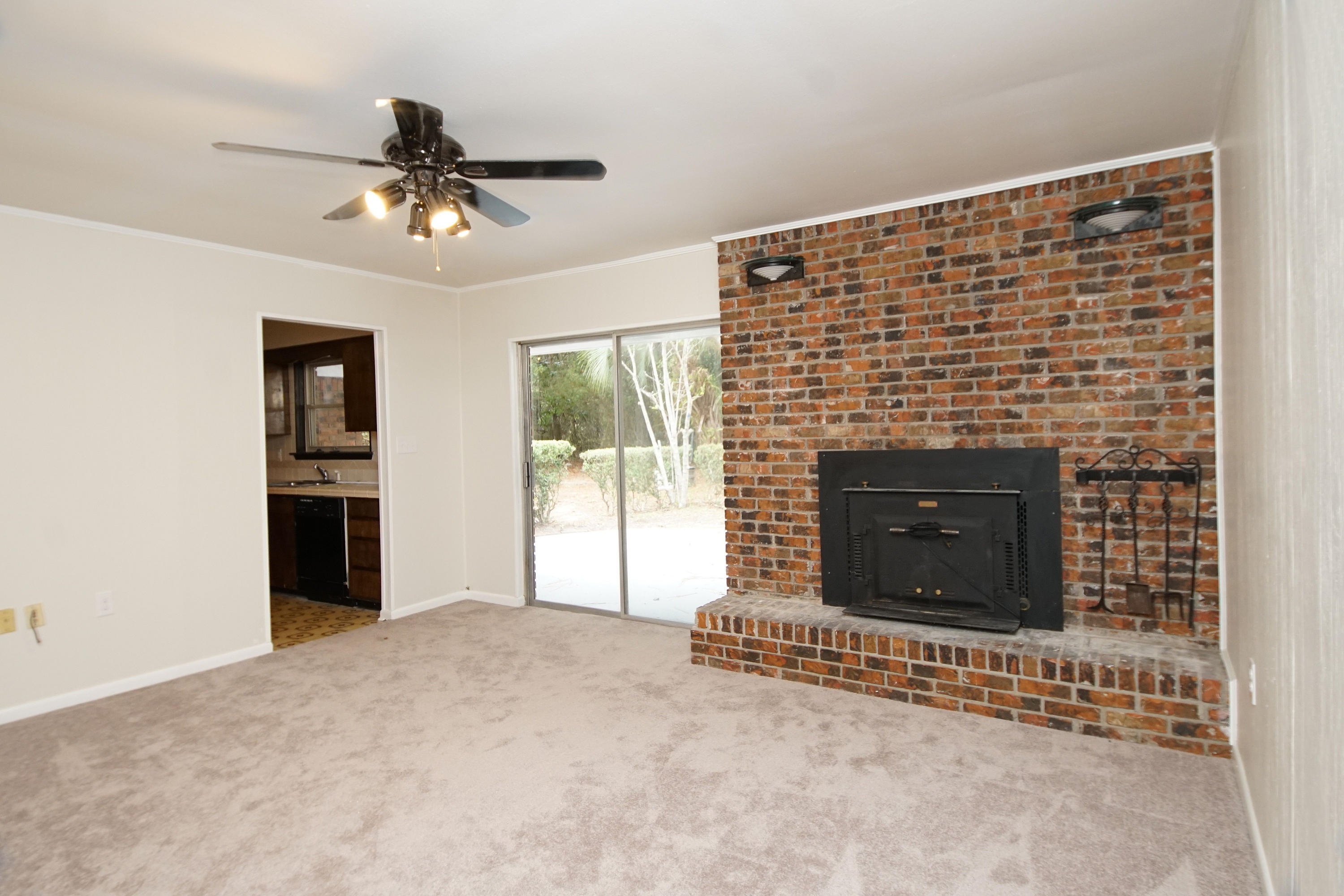 LAKE LORRAINE ESTATES - Residential