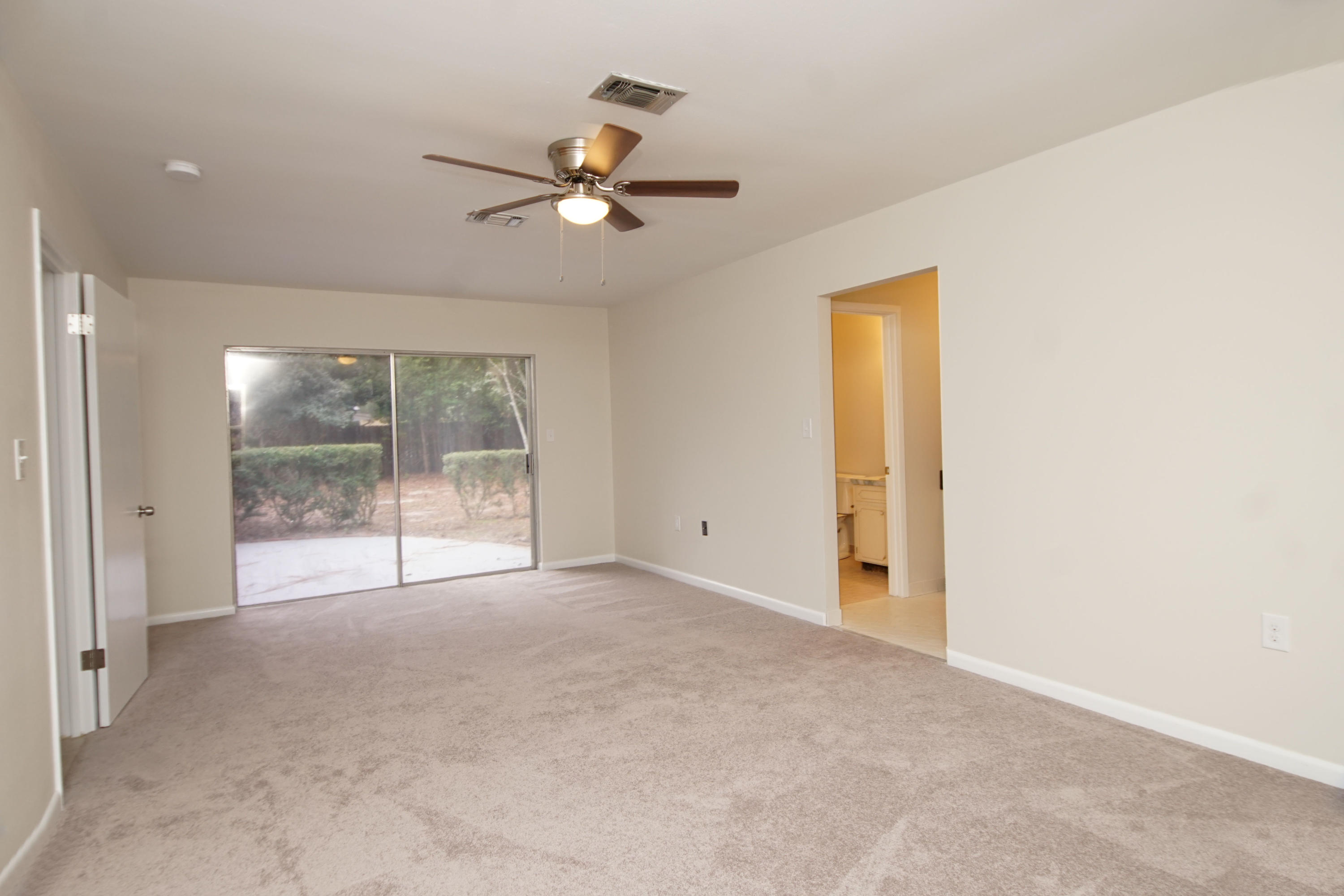 LAKE LORRAINE ESTATES - Residential