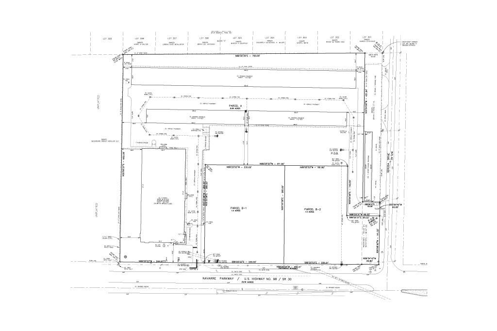 3.5 acre outparcel, corner vacant commercial lot in Navarre at the corner of Navarre Pkwy and Serosa, Great development parcel, owner is licensed realtor.
