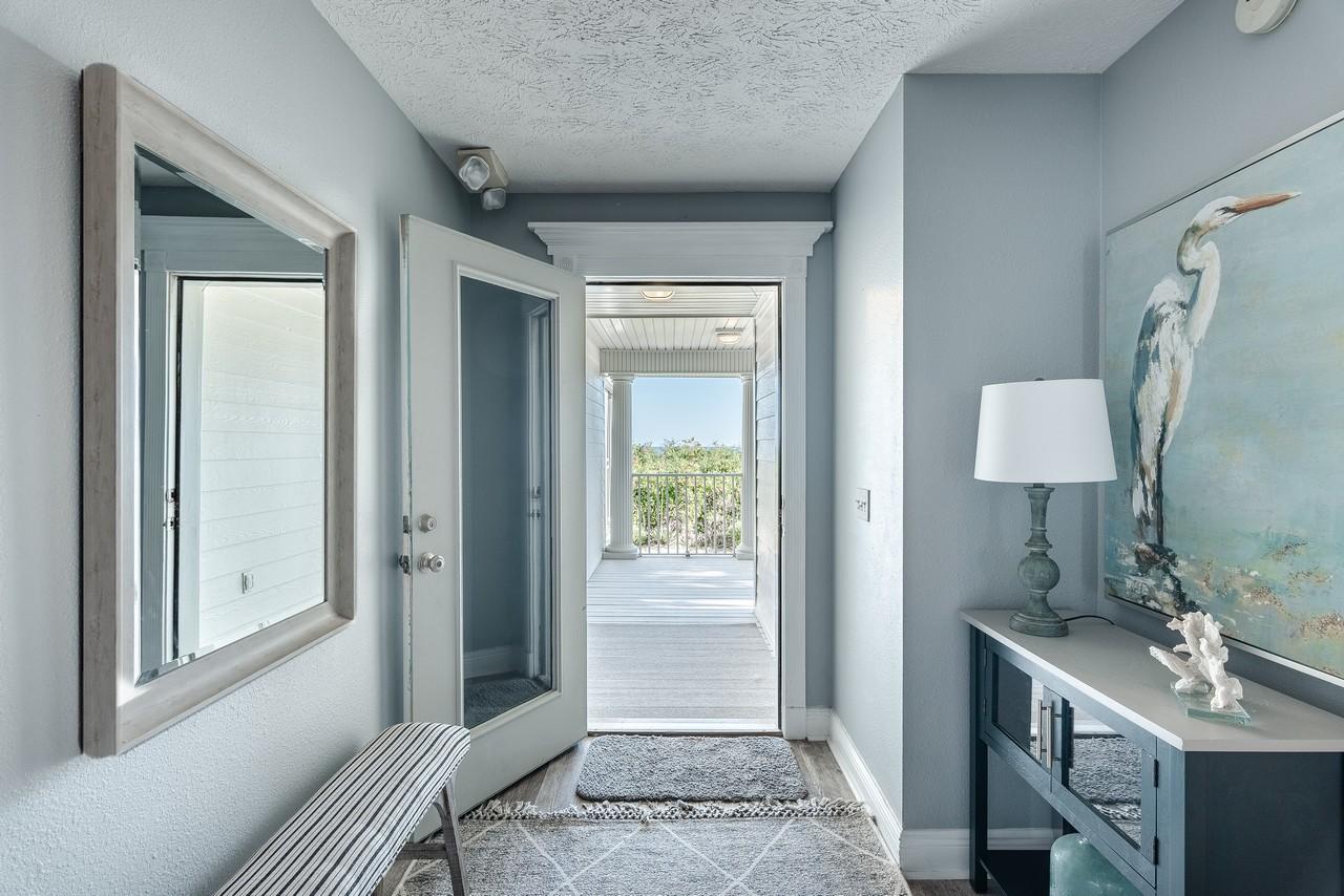 LOT 9-C BEING MORE PARTICULARLY DESCRIBED AS: COM AT THE NE/C OF LOT 10 DANABEACH S/D - Residential
