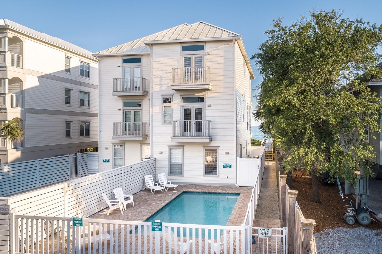 LOT 9-C BEING MORE PARTICULARLY DESCRIBED AS: COM AT THE NE/C OF LOT 10 DANABEACH S/D - Residential