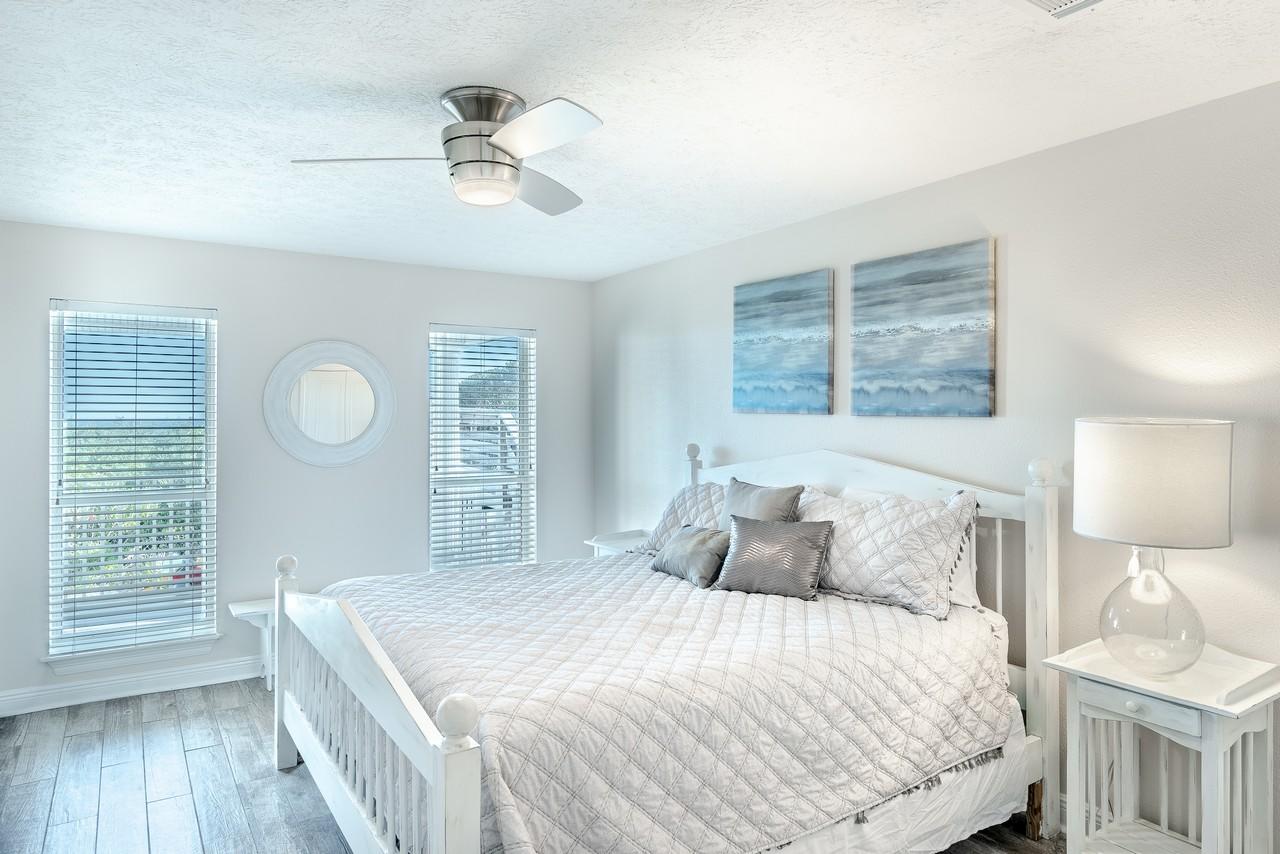 LOT 9-C BEING MORE PARTICULARLY DESCRIBED AS: COM AT THE NE/C OF LOT 10 DANABEACH S/D - Residential