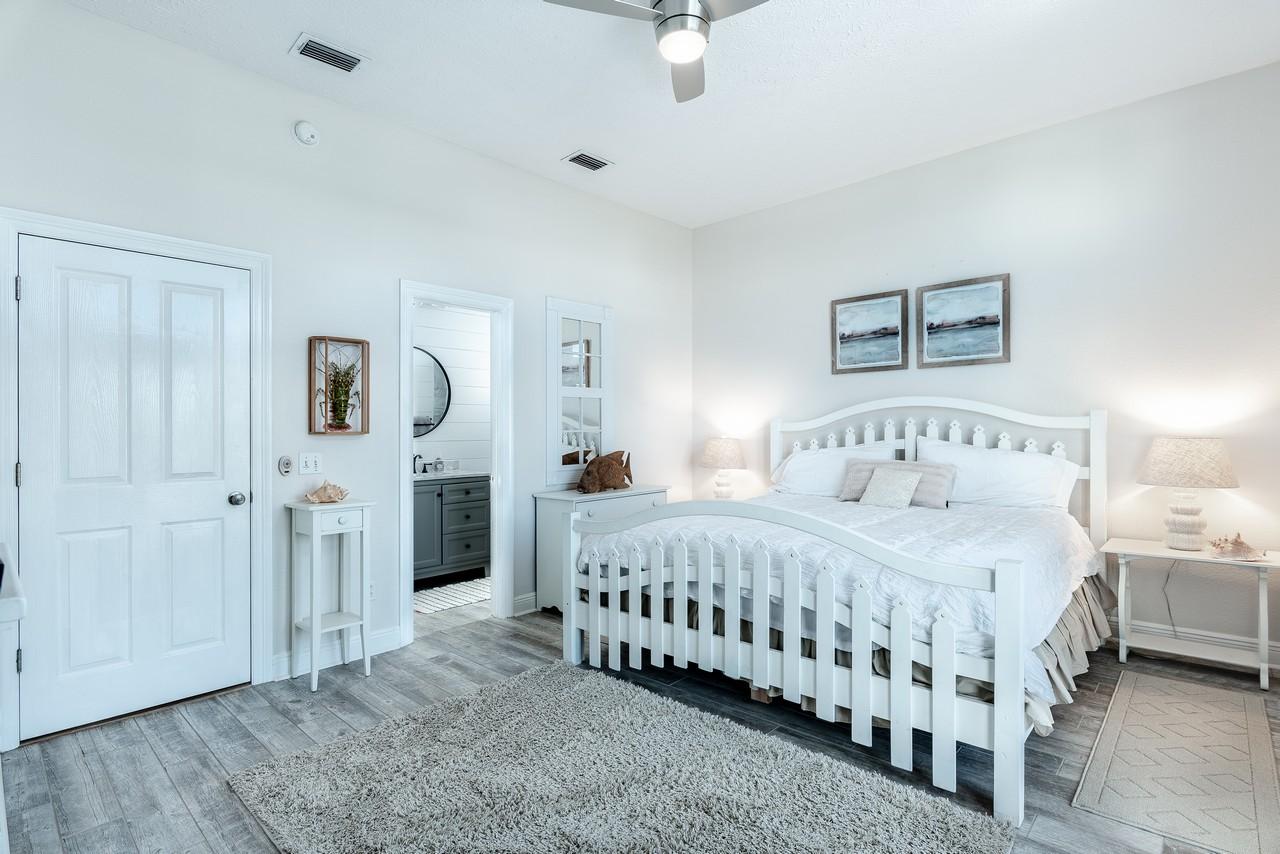 LOT 9-C BEING MORE PARTICULARLY DESCRIBED AS: COM AT THE NE/C OF LOT 10 DANABEACH S/D - Residential