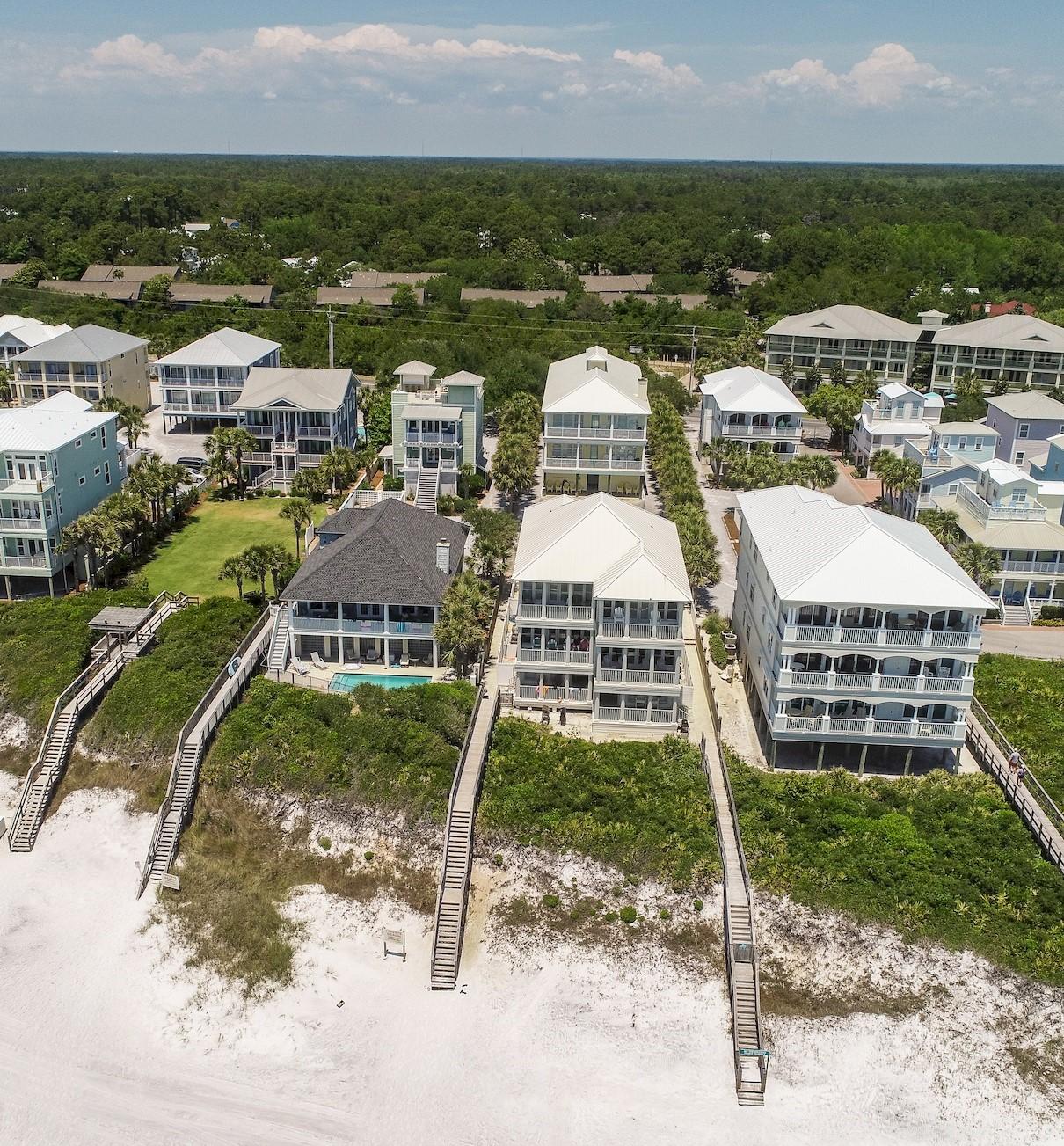 LOT 9-C BEING MORE PARTICULARLY DESCRIBED AS: COM AT THE NE/C OF LOT 10 DANABEACH S/D - Residential