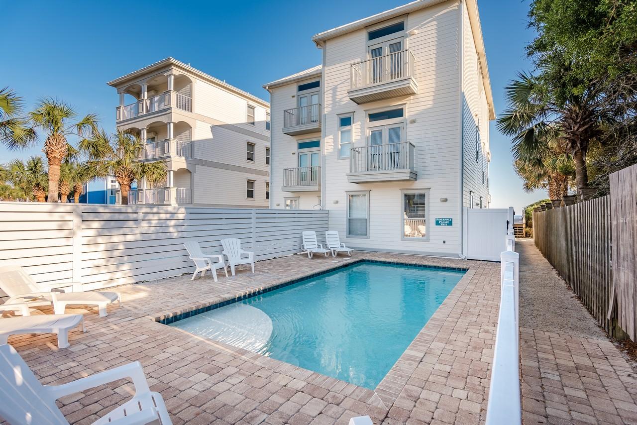 LOT 9-C BEING MORE PARTICULARLY DESCRIBED AS: COM AT THE NE/C OF LOT 10 DANABEACH S/D - Residential