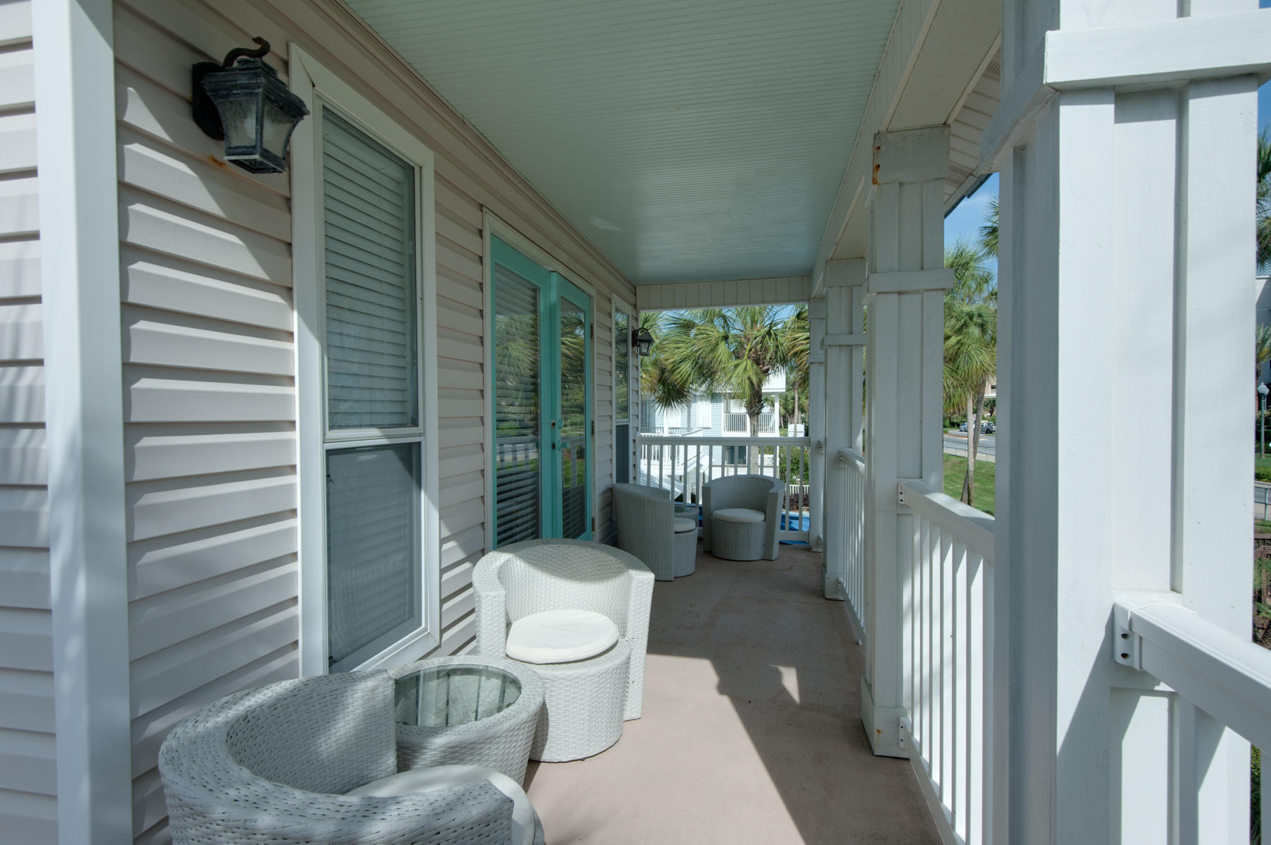 CRYSTAL SHORES - Residential