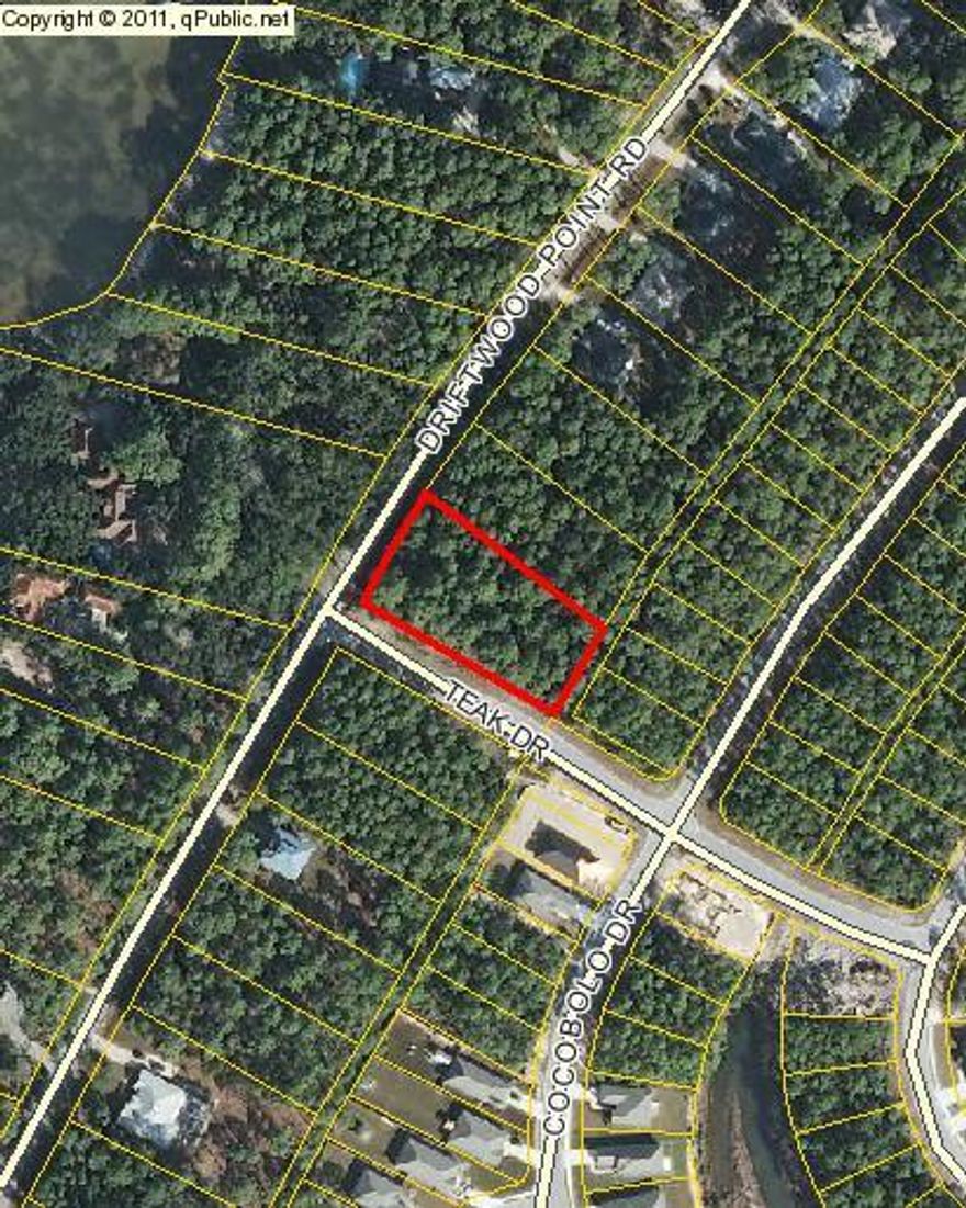 3/4 OF AN ACRE AND A CORNER LOT ACROSS THE STREET FROM MULTI-MILLION DOLLAR HOMES WITH A BAY VIEW AND STUNNING VIEW OF WOODED LANDSCAPED ESTATE GROUNDS. SELLER IS A LICENSED REAL ESTATE BROKER IN THE STATE OF FLORIDA.