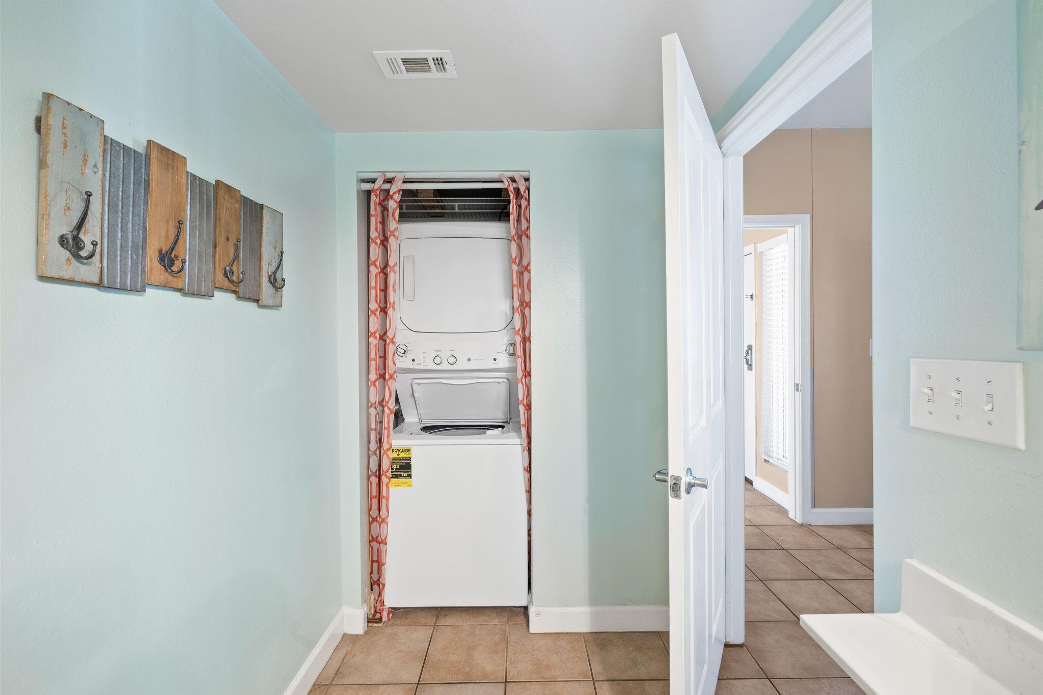 SHORES OF PANAMA - Residential